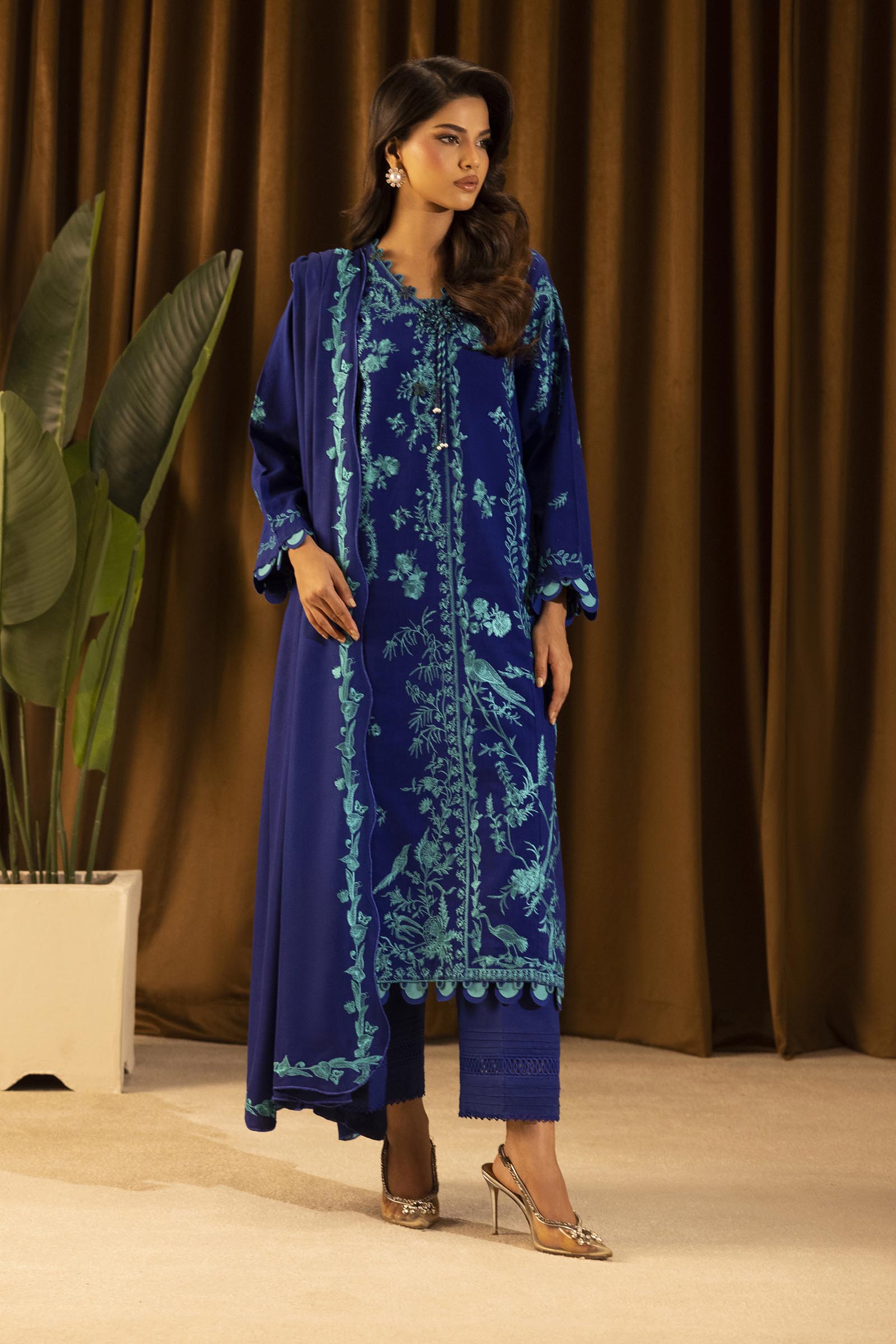 Unstitched Slub Muzlin 3 Piece Suit Main image