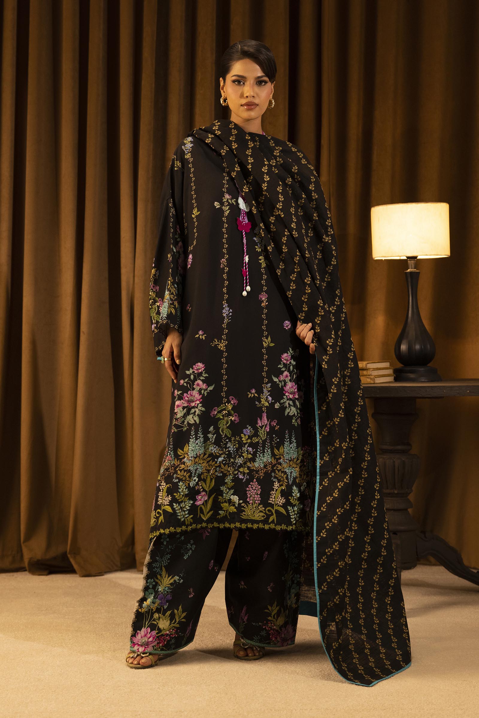 Unstitched Linen Muzlin 3 Piece Suit Main image