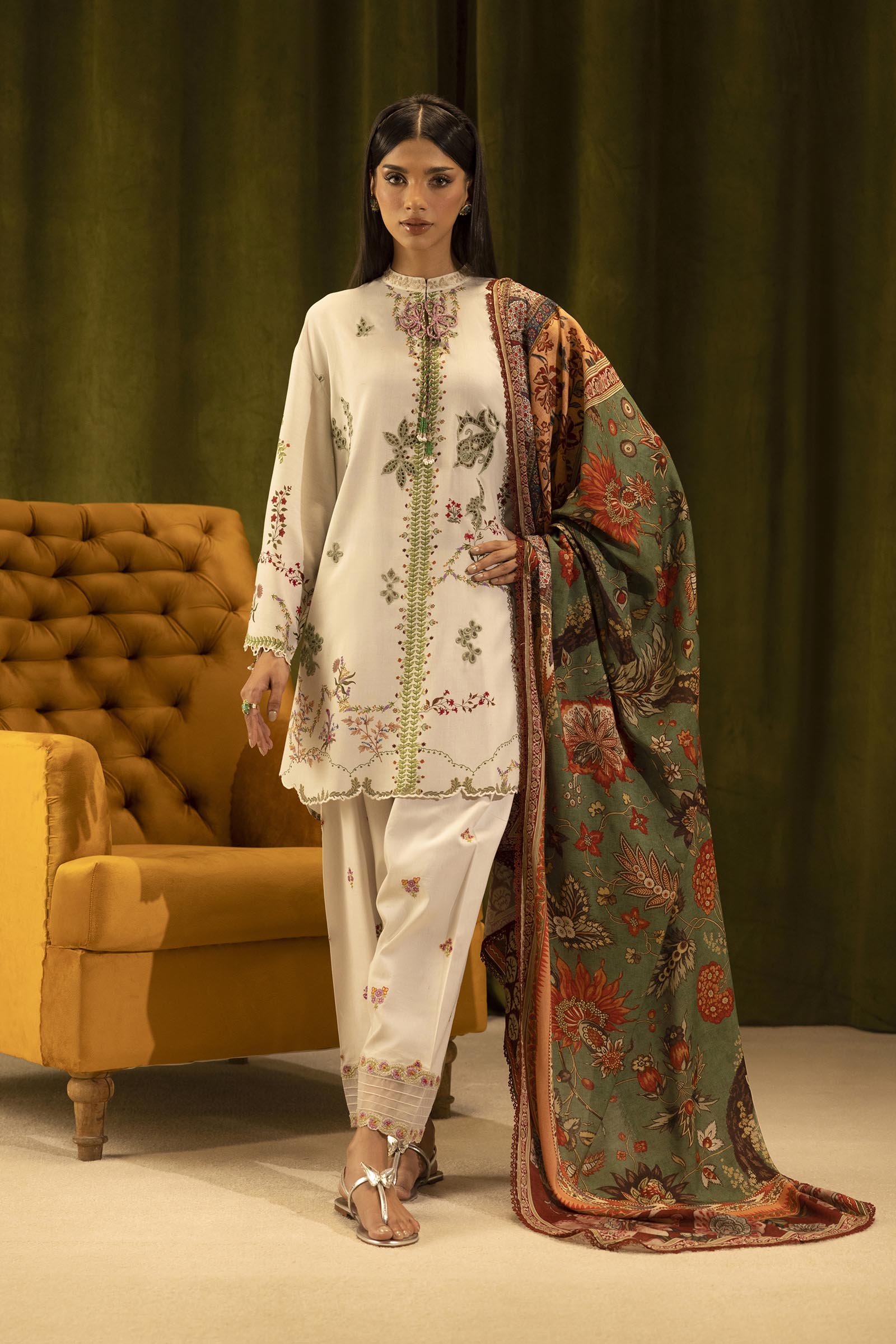 Unstitched Linen Muzlin 3 Piece Suit Main image