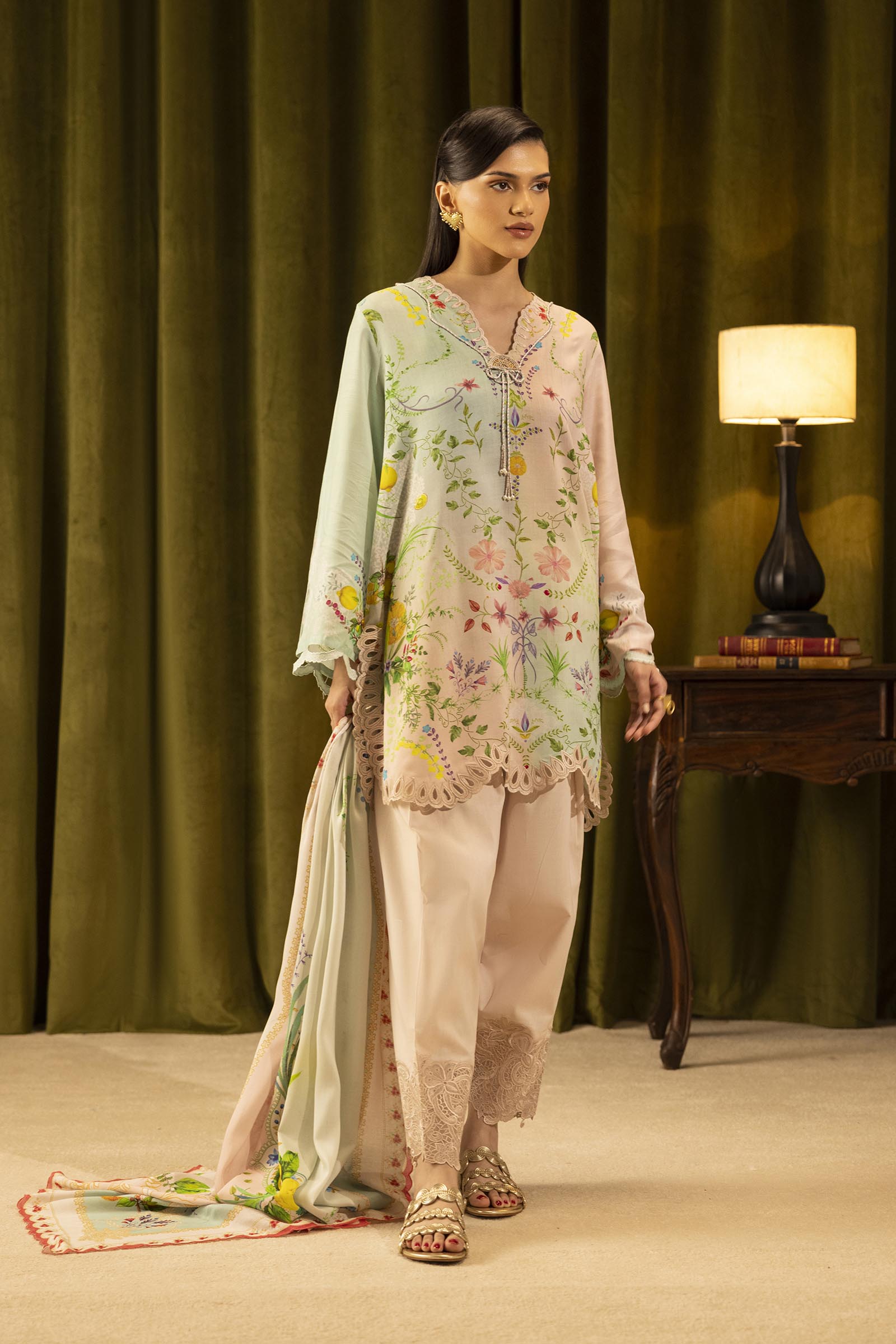 Unstitched Linen Muzlin 3 Piece Suit Main image