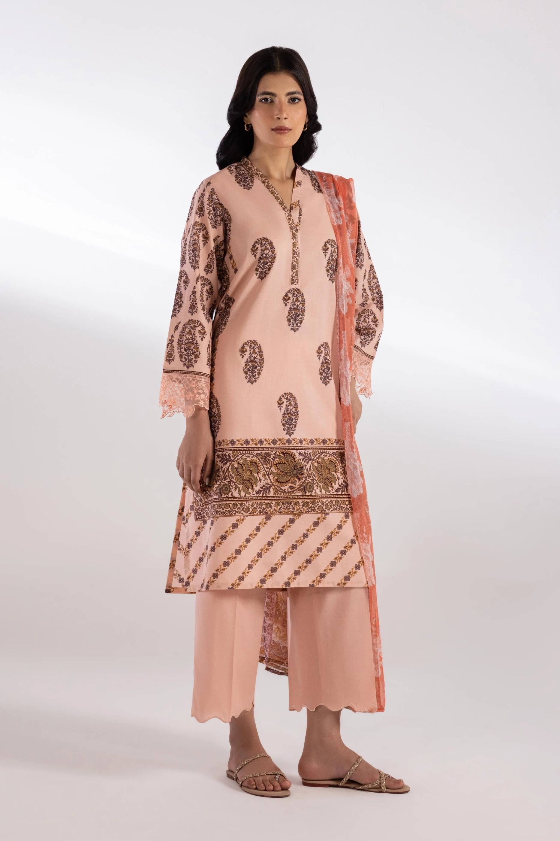 Stitched Mahay Lawn Suit Main image