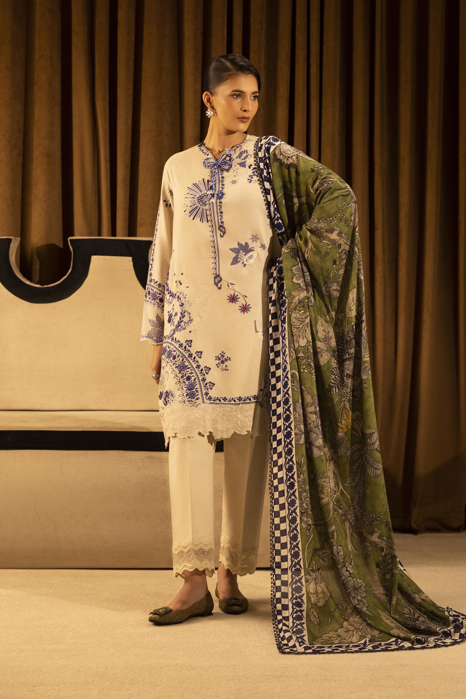 Unstitched Linen Muzlin 3 Piece Suit Main image