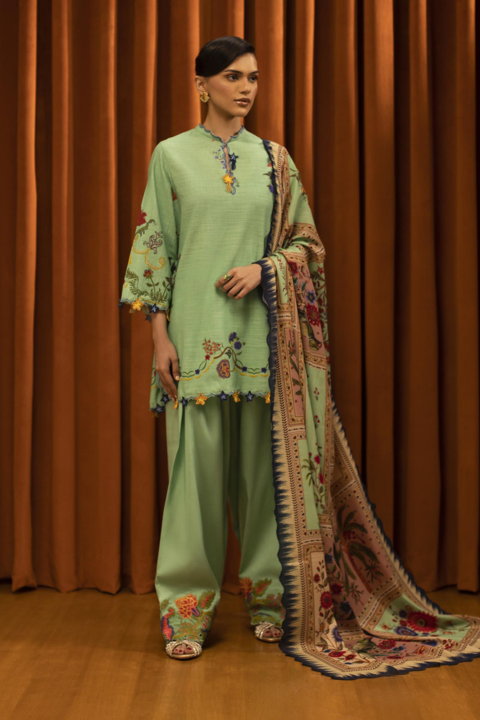 Unstitched Slub Muzlin 3 Piece Suit Main image