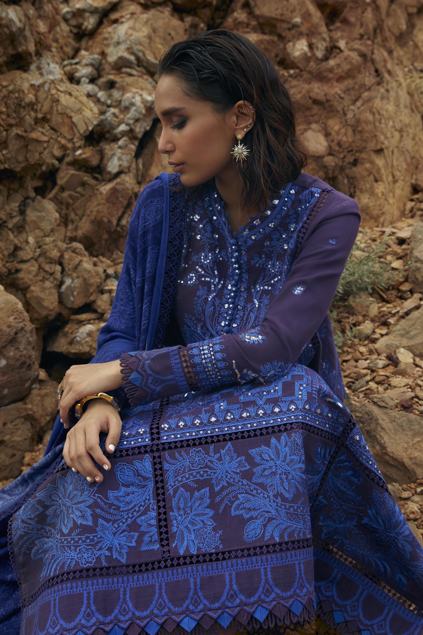 Unstitched Embroidered Muzlin Slub Suit