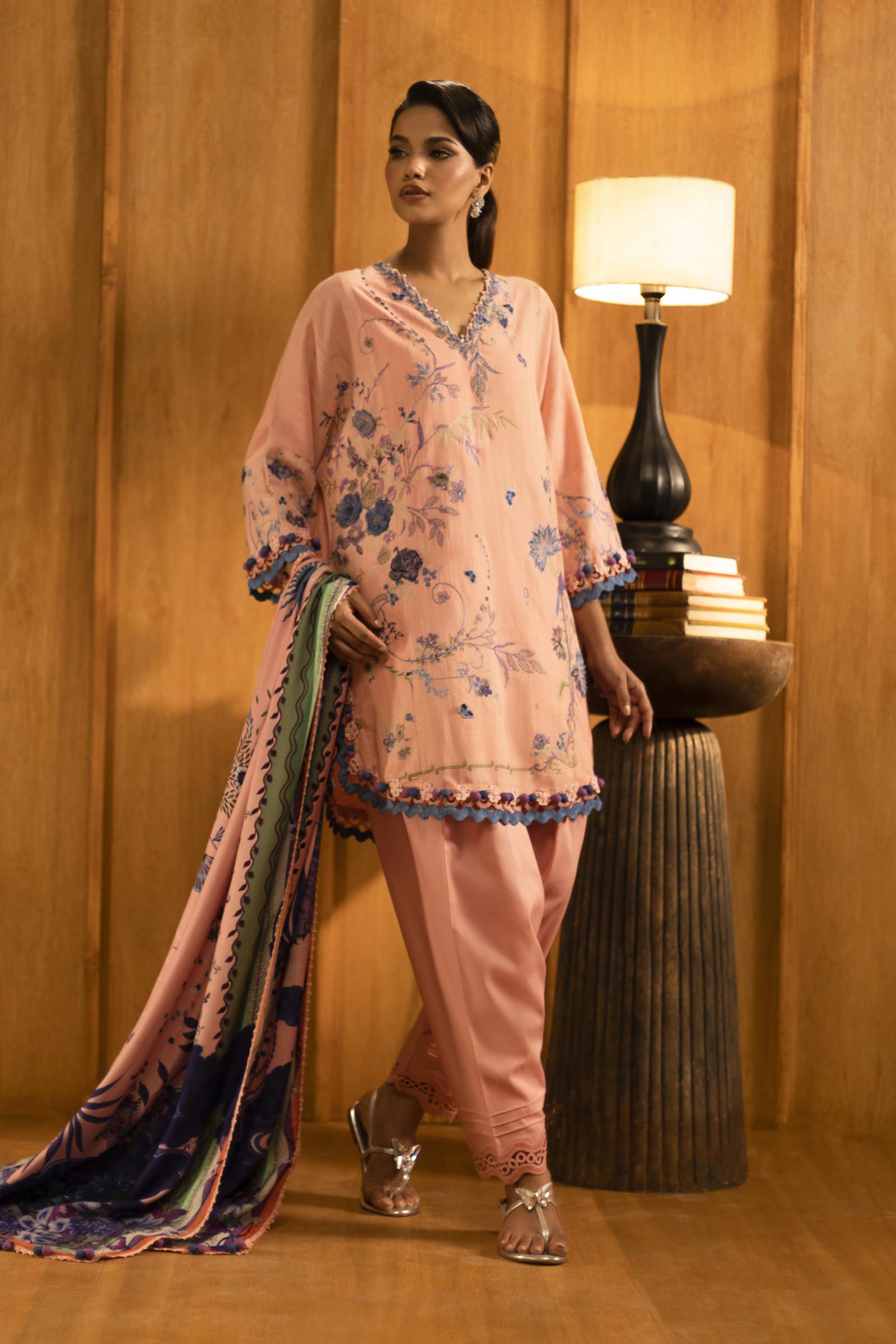 Unstitched Slub Muzlin 3 Piece Suit Main image