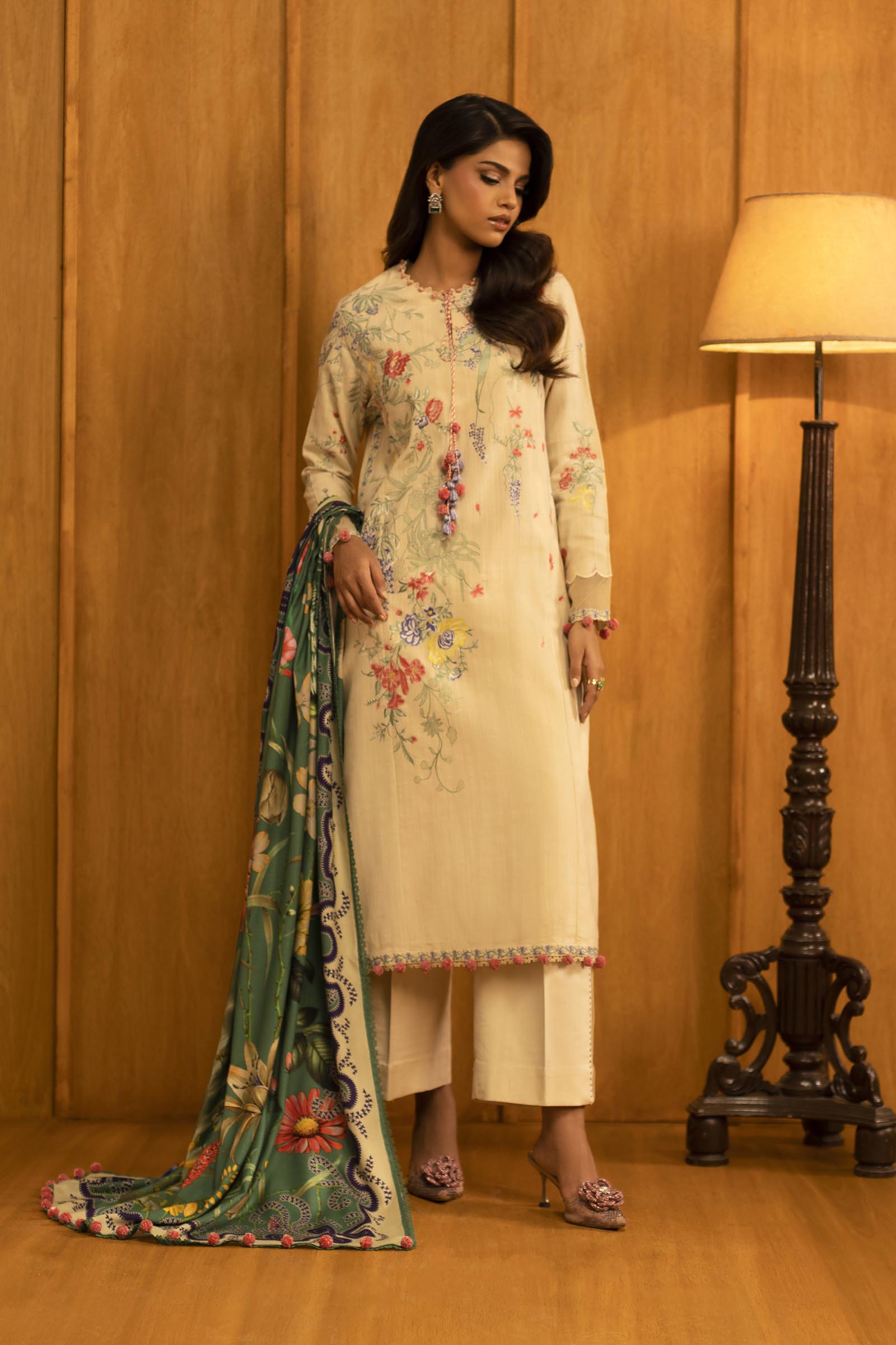Unstitched Slub Muzlin 3 Piece Suit Main image