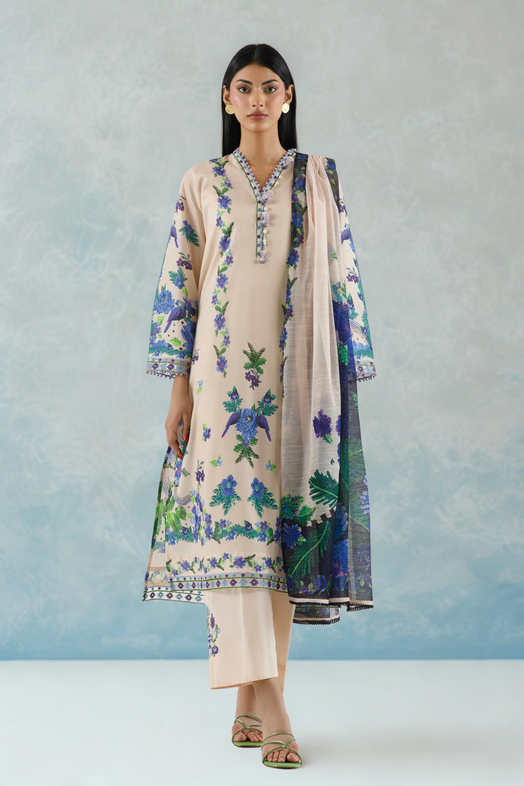 Stitched Embroidered Muzlin Suit Main image