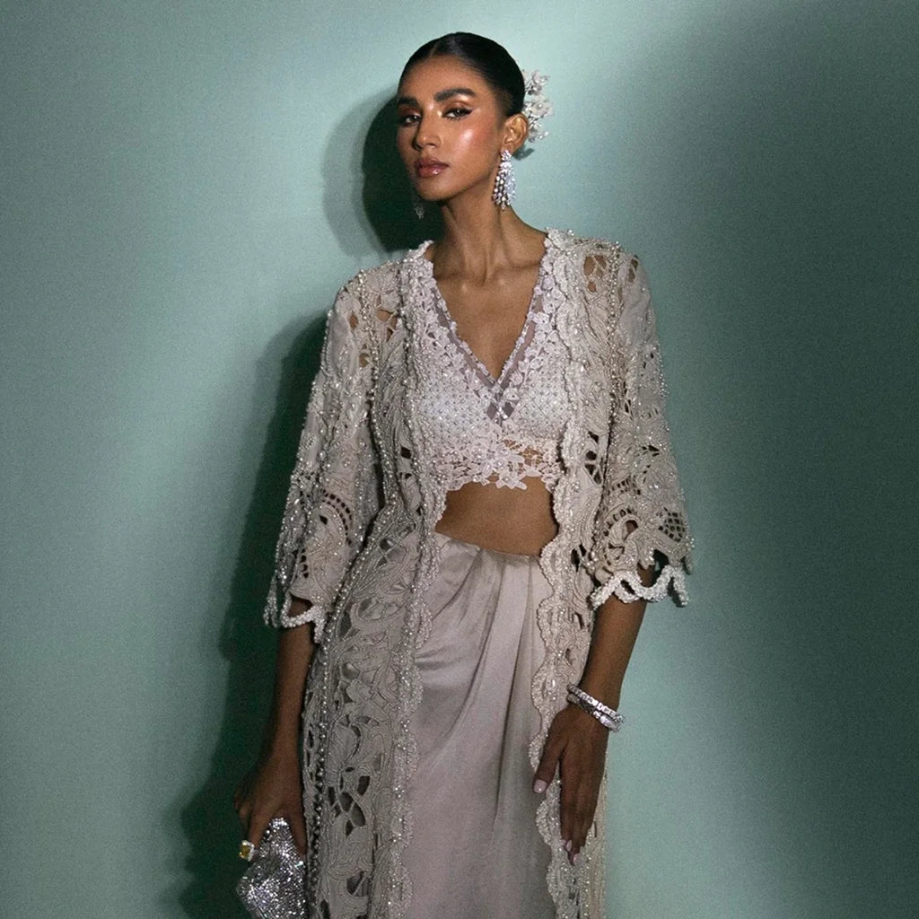 Cut Work of White (B-379)