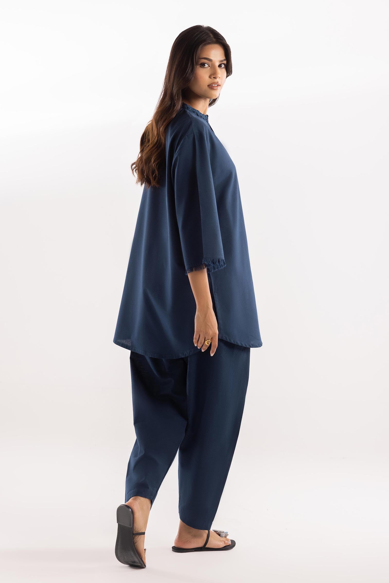 Stitched Dyed Khaddar Shirt + Shalwar Secondary image