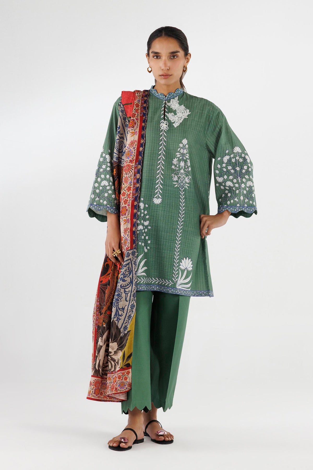 Stitched Printed Khaddar Suit Main image