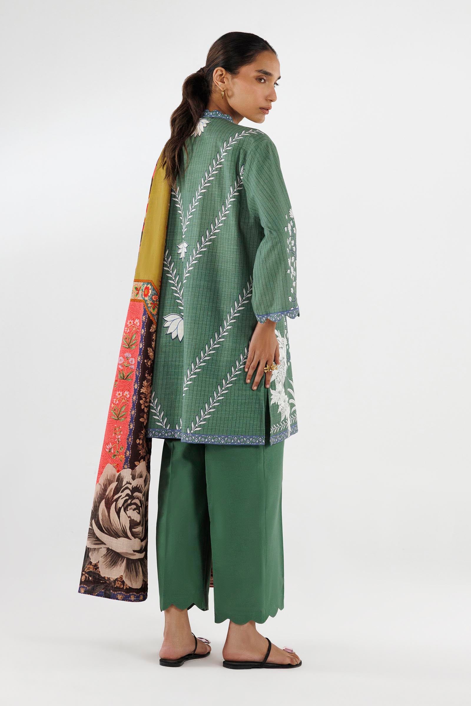 Stitched Printed Khaddar Suit Secondary image
