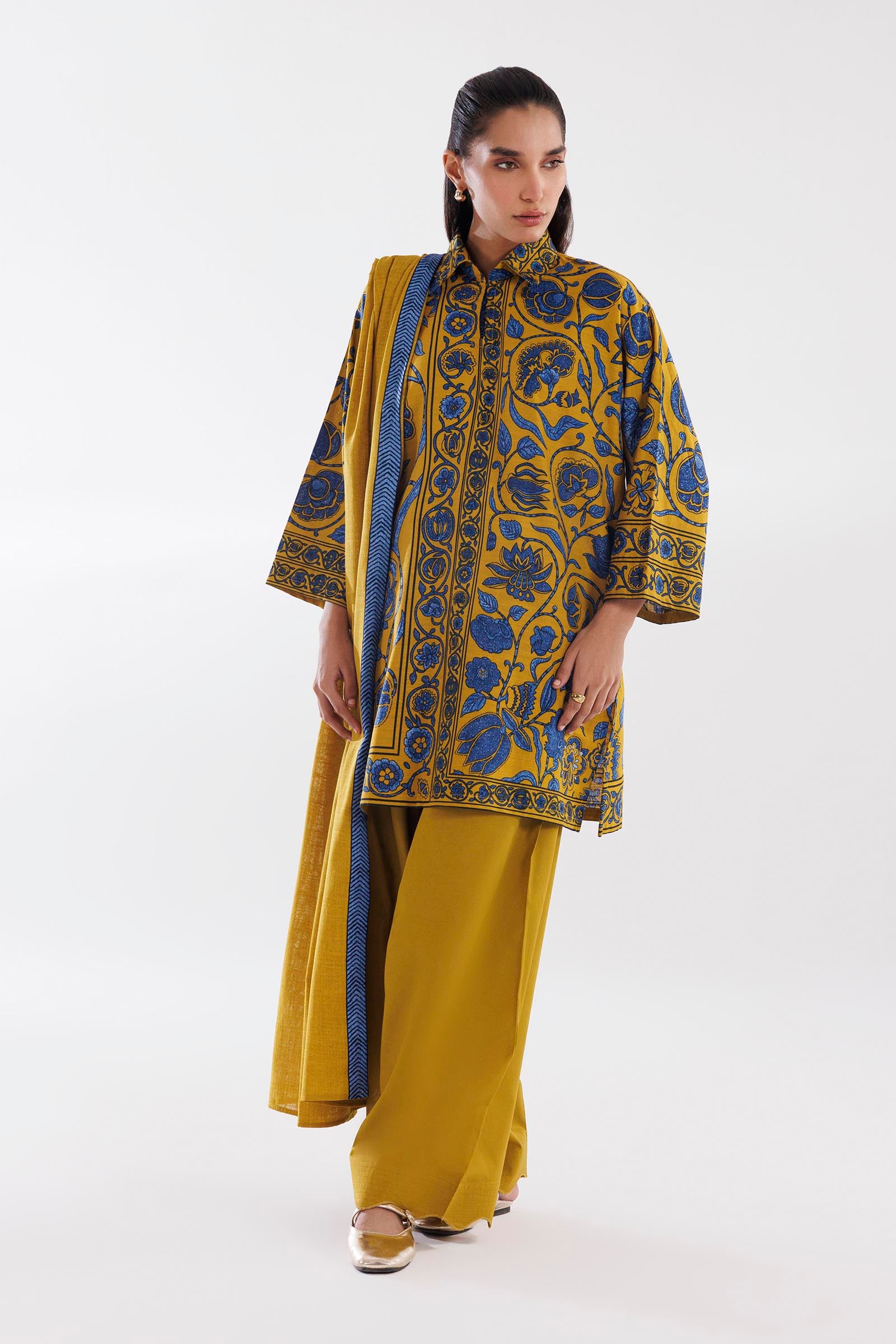 Stitched Mahay Printed Khaddar Shirt + Dupatta Main image