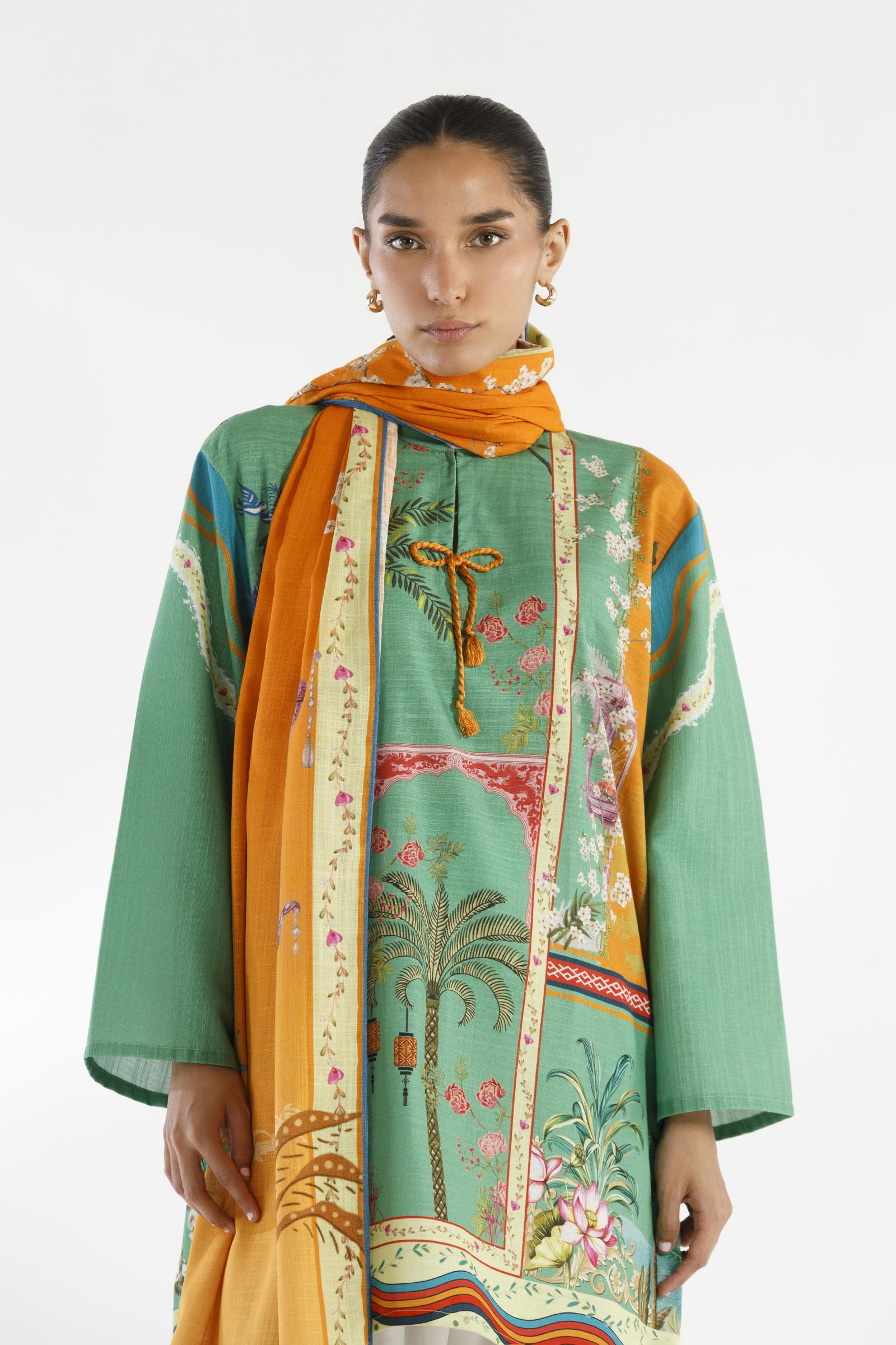 Stitched Printed Khaddar Shirt+ Dupatta Secondary image