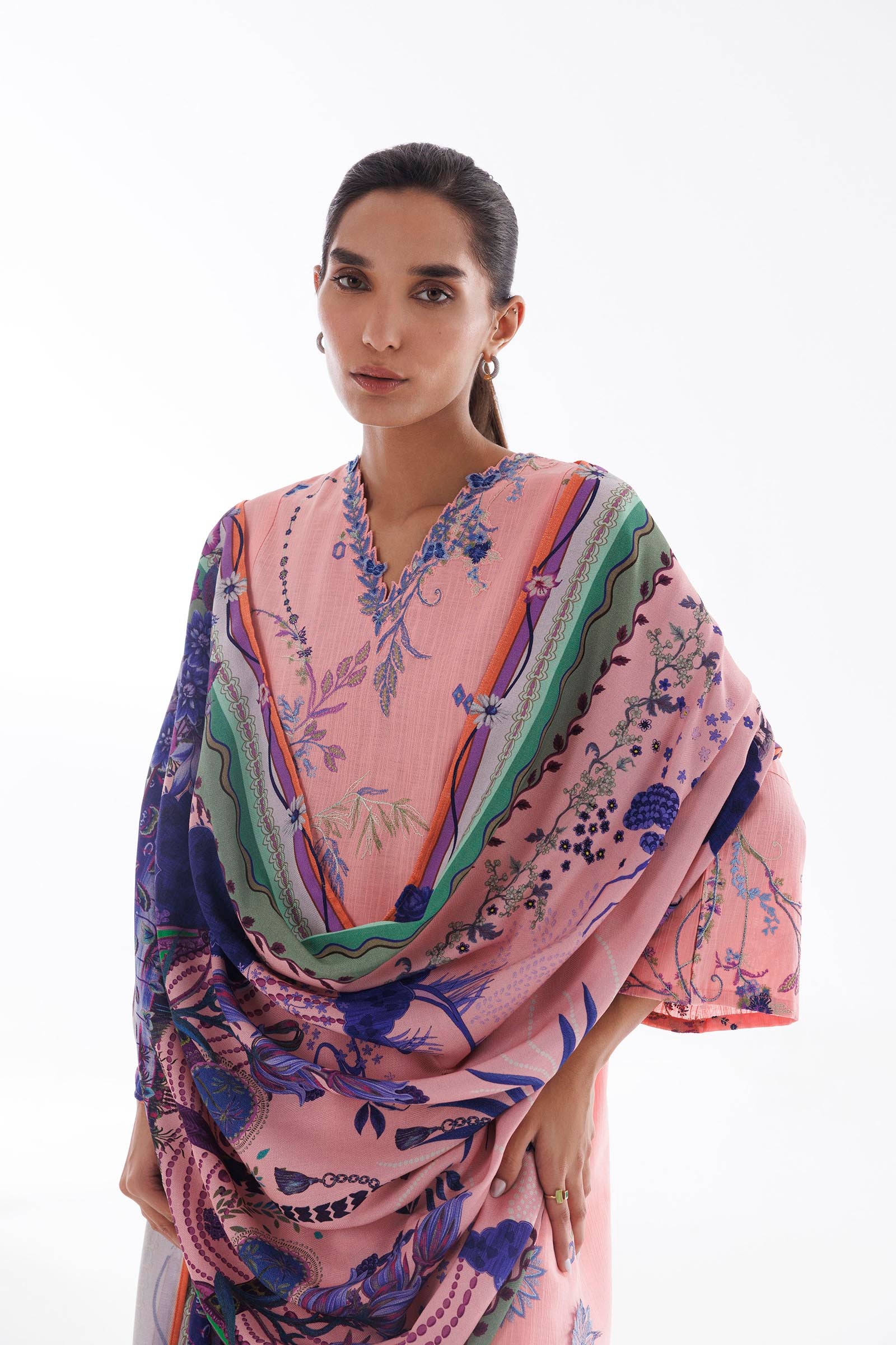 Stitched Khaddar Muzlin Suit Secondary image
