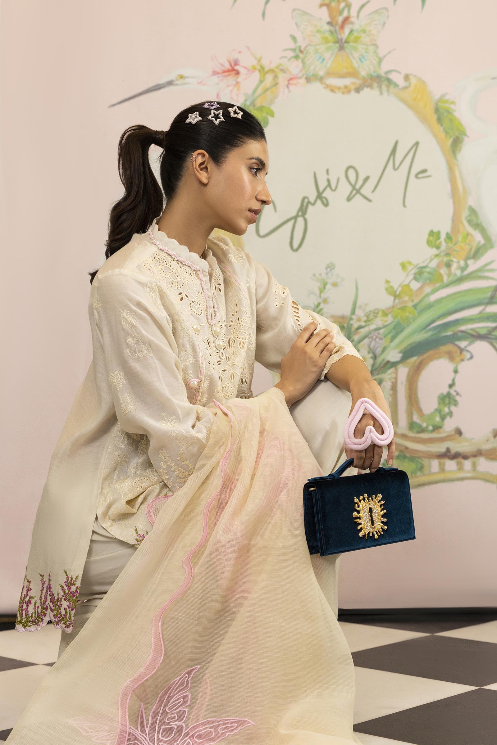Off White Slub Dupatta Main image