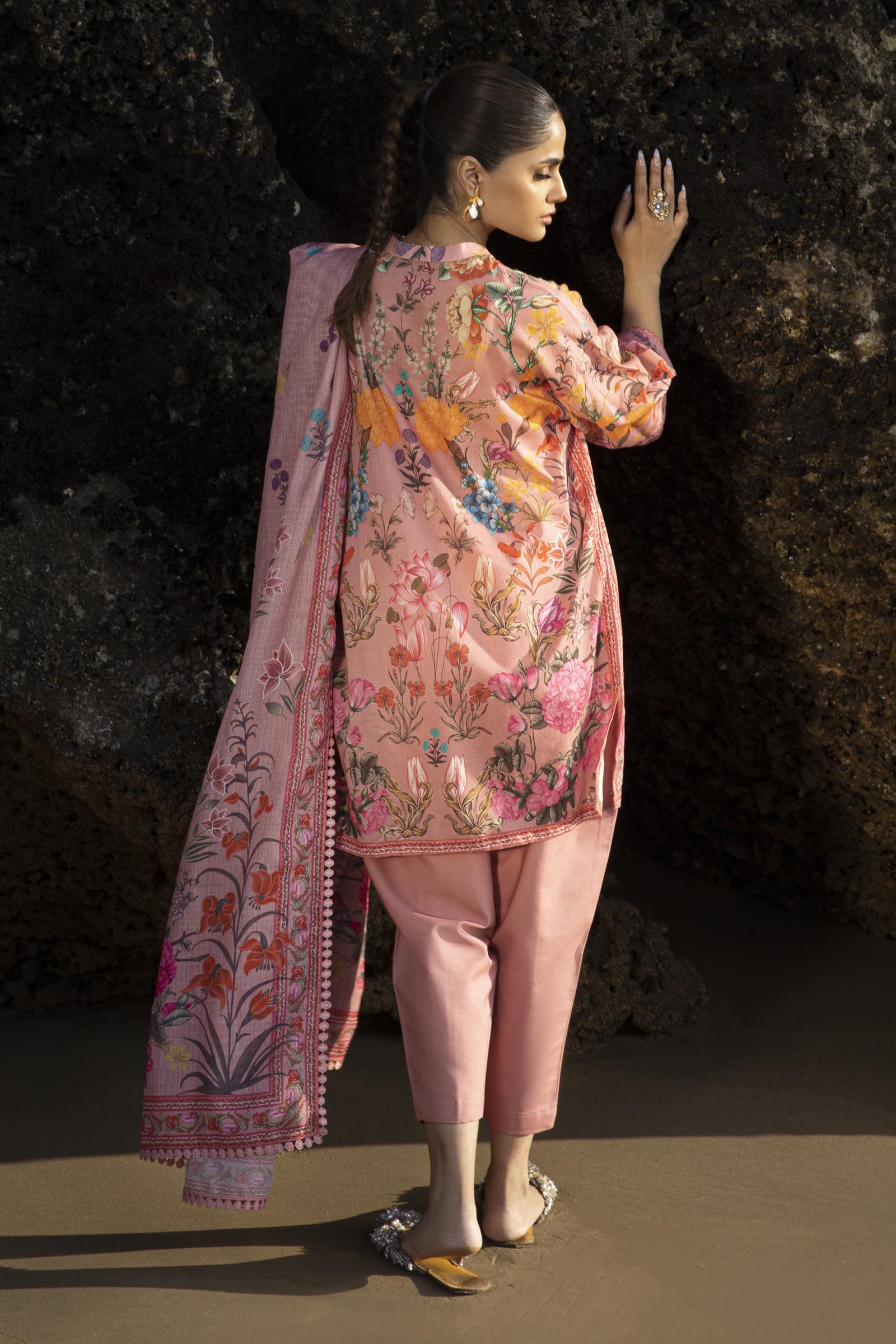 Unstitched 3 Piece Lawn Suit