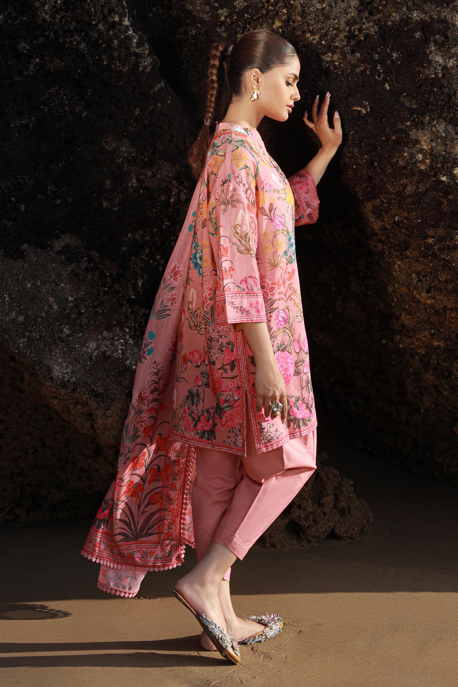 Unstitched 3 Piece Lawn Suit