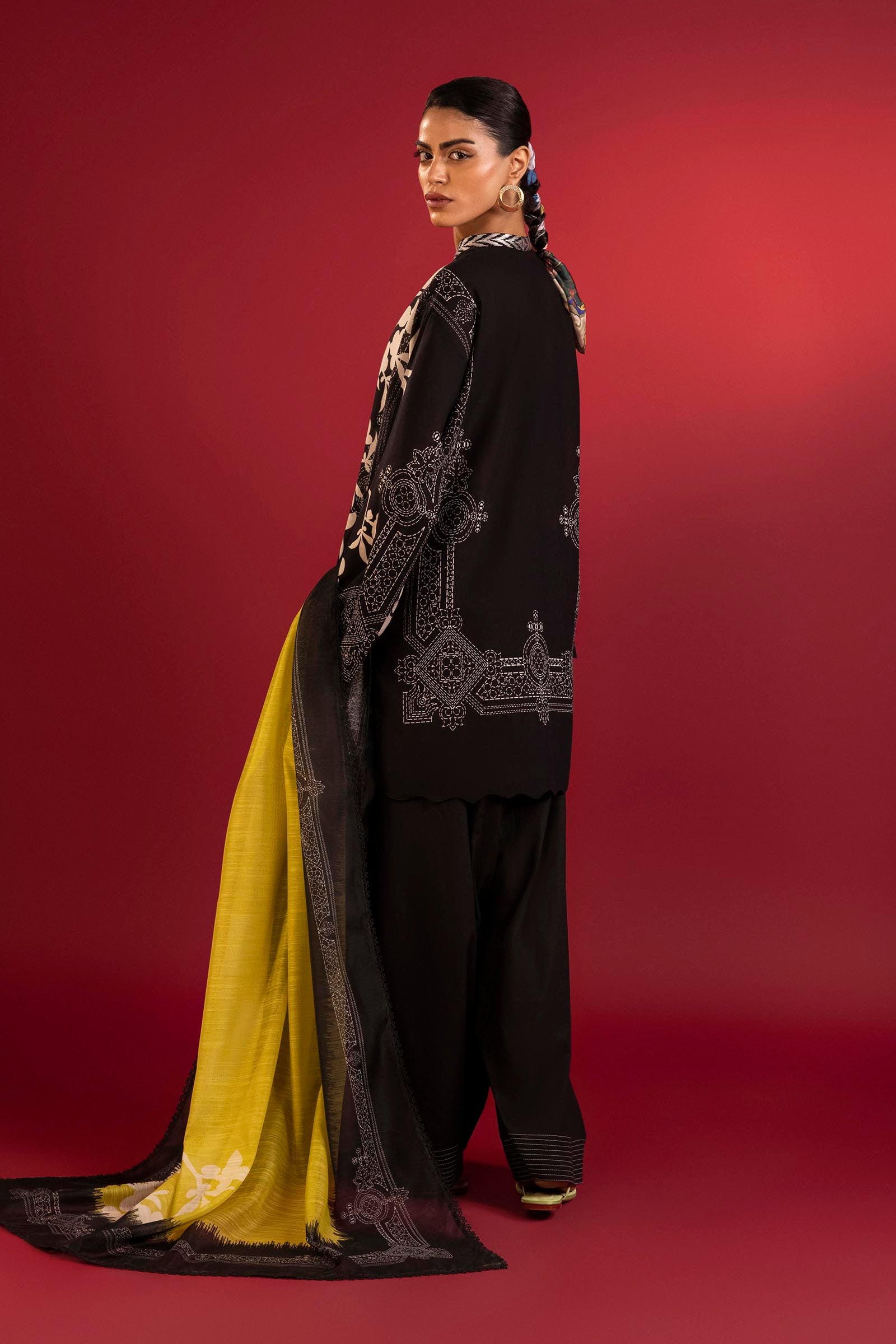 Unstitched Mahay Lawn Suit