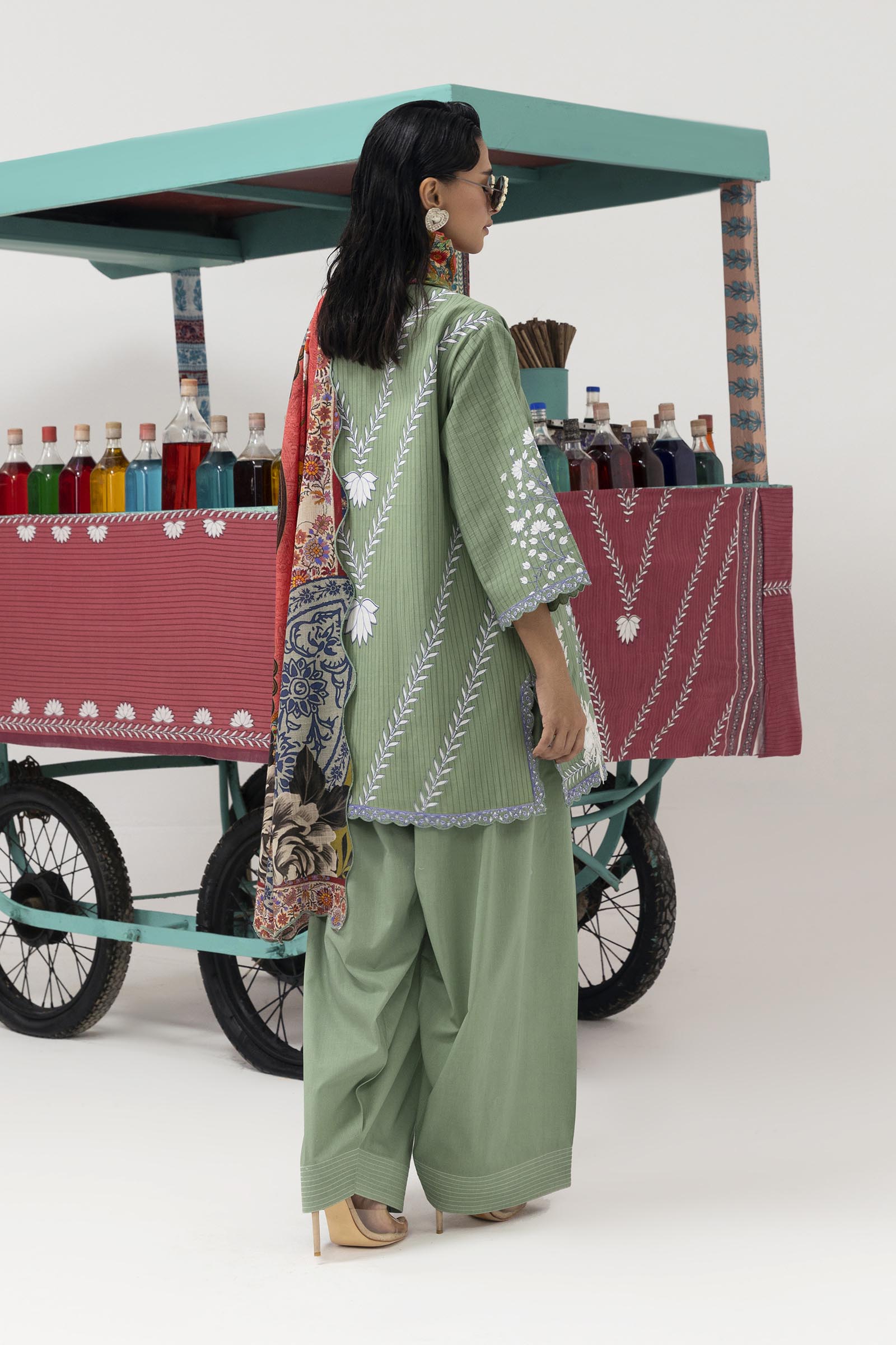 Stitched Printed Khaddar Suit Secondary image