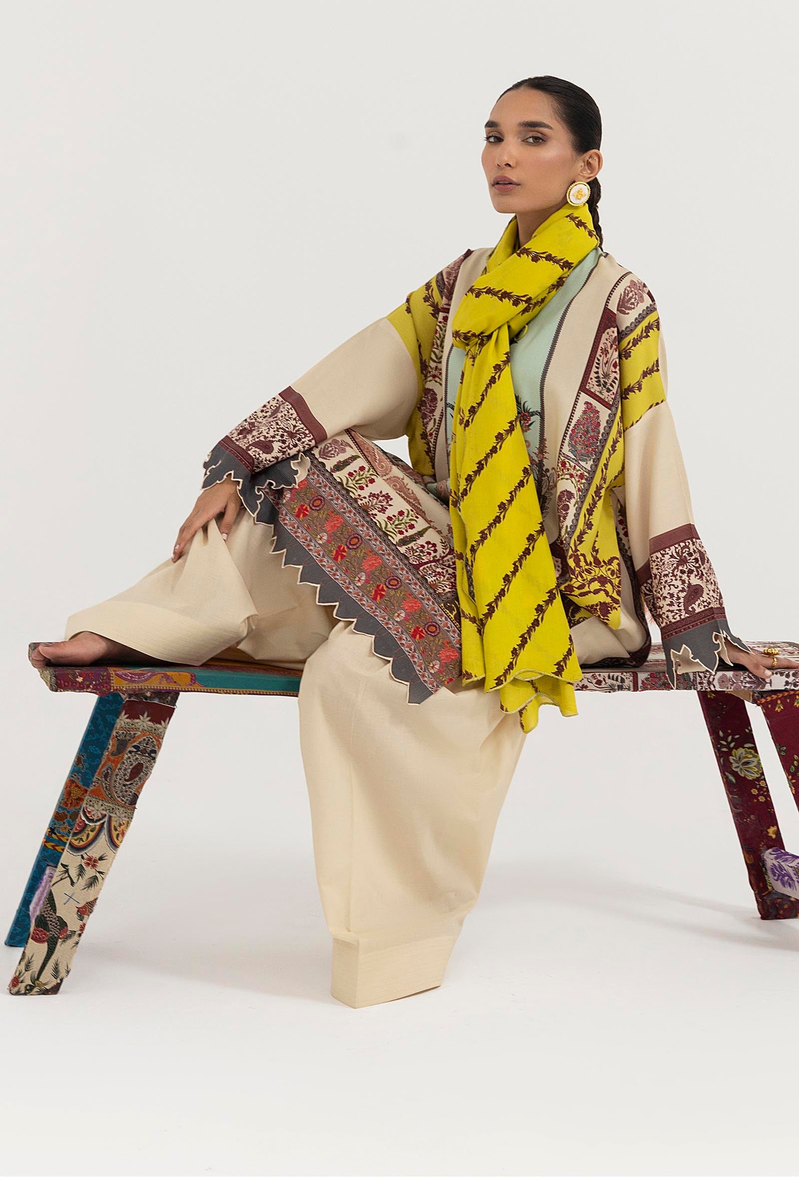 Unstitched 2 Piece Linen Suit Secondary image