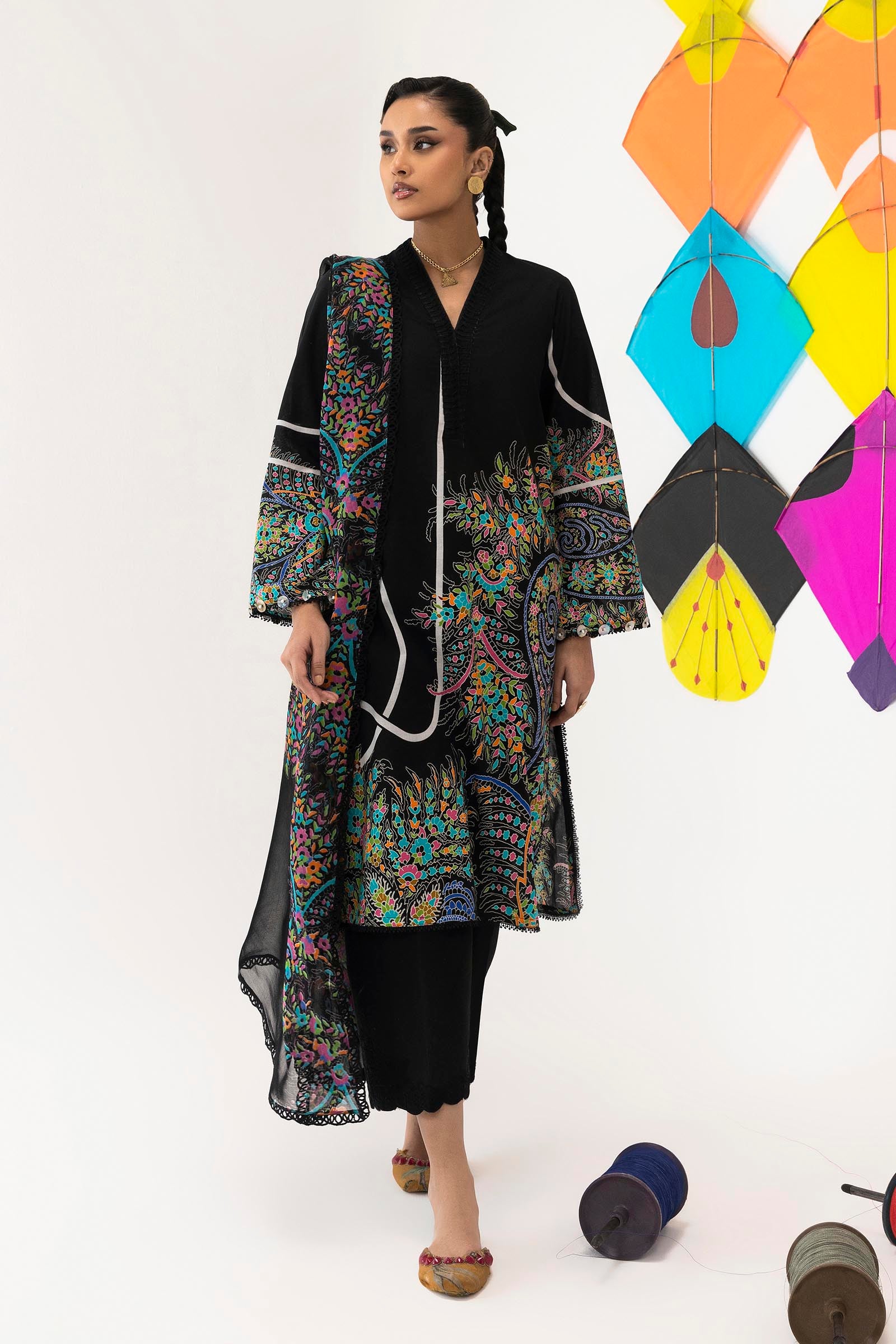 Unstitched Mahay Lawn 3 Piece Suit Secondary image