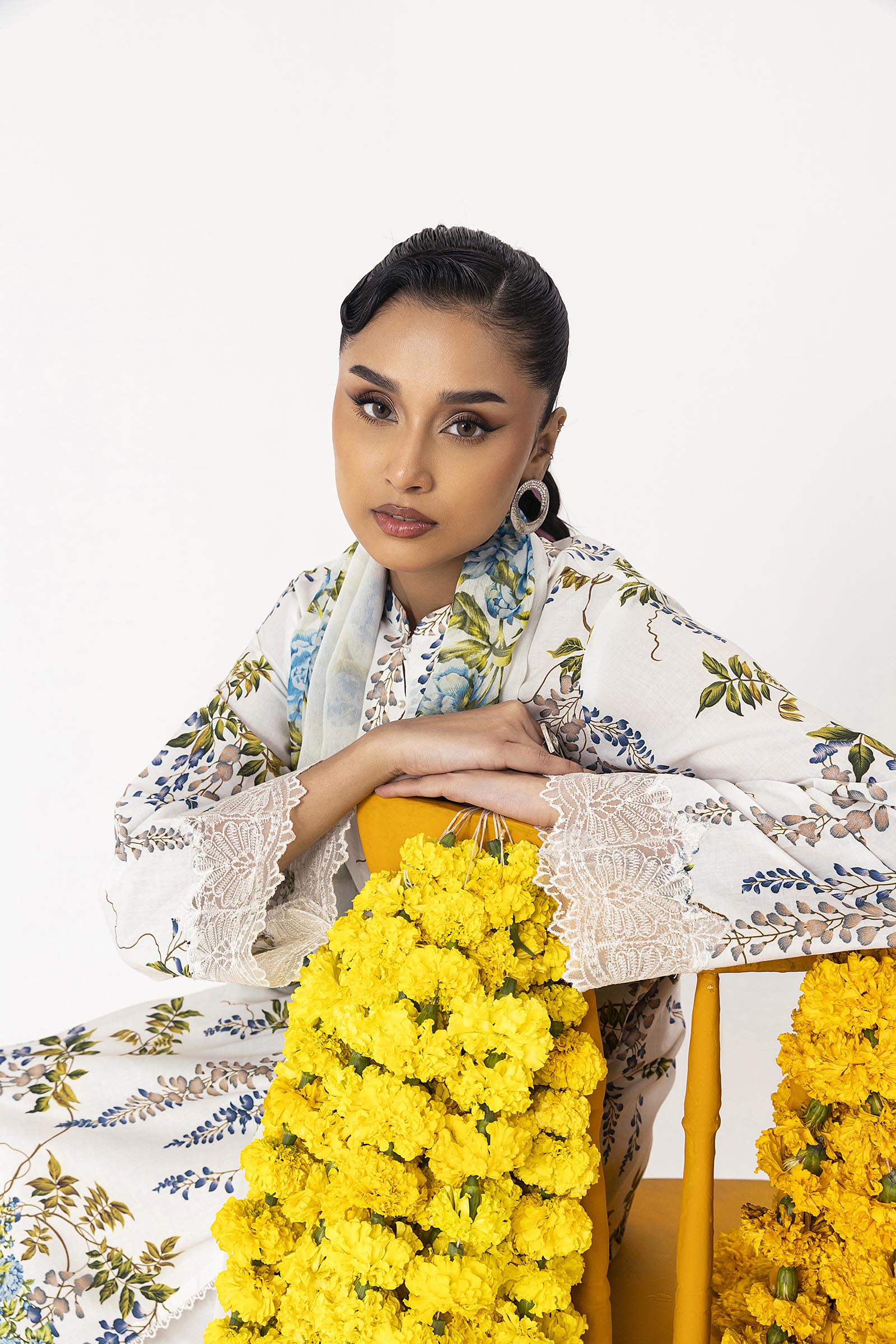Unstitched Mahay Lawn 2 Piece Suit