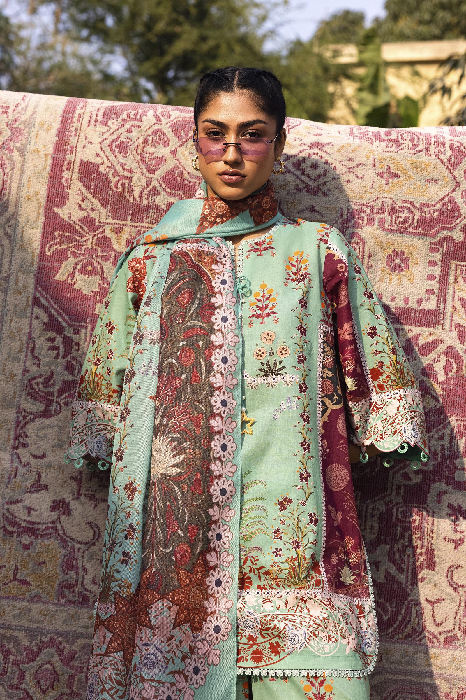 Unstitched 3 Piece Lawn Suit Secondary image