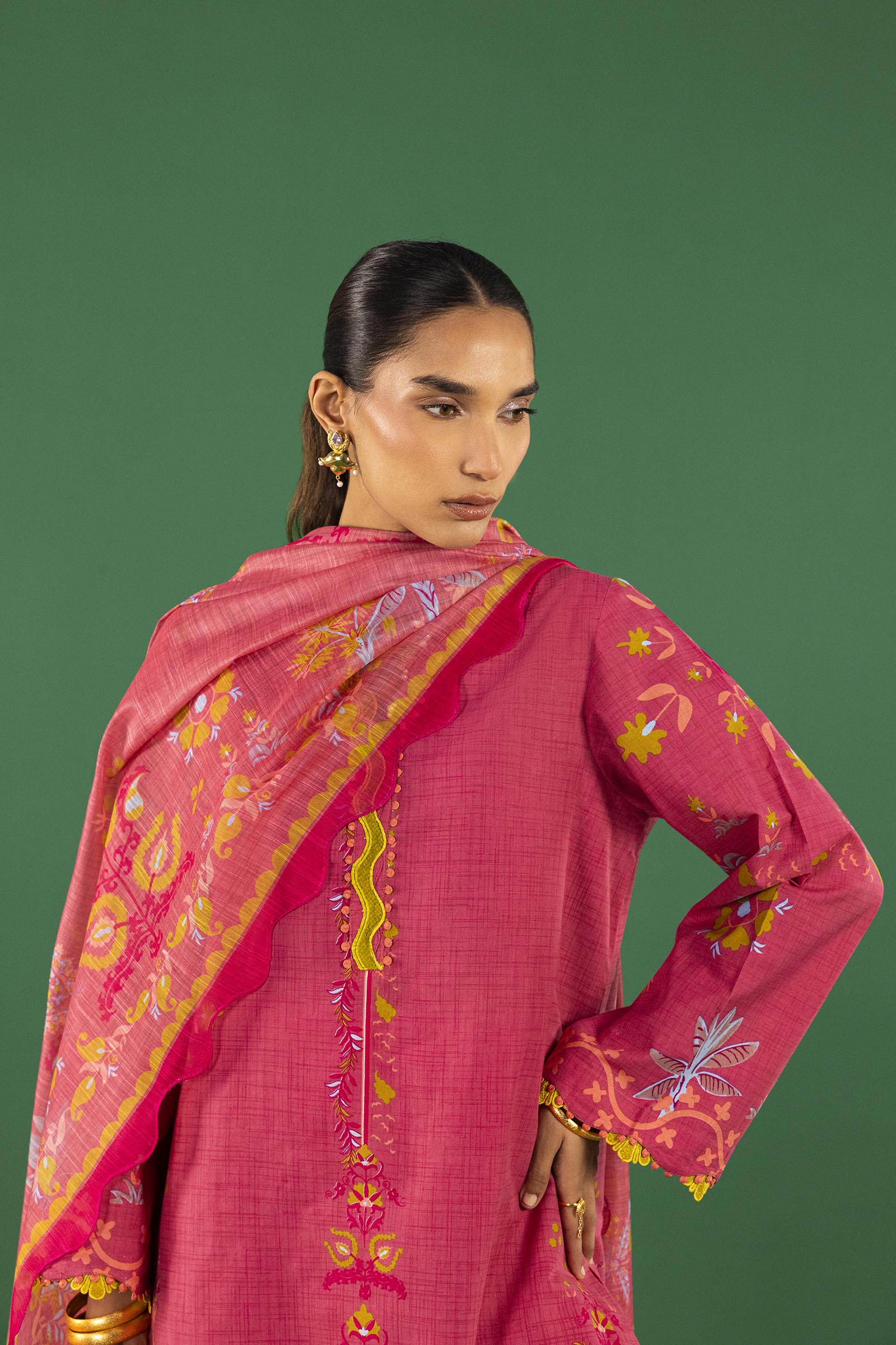 Unstitched 3 Piece Lawn Suit Main image