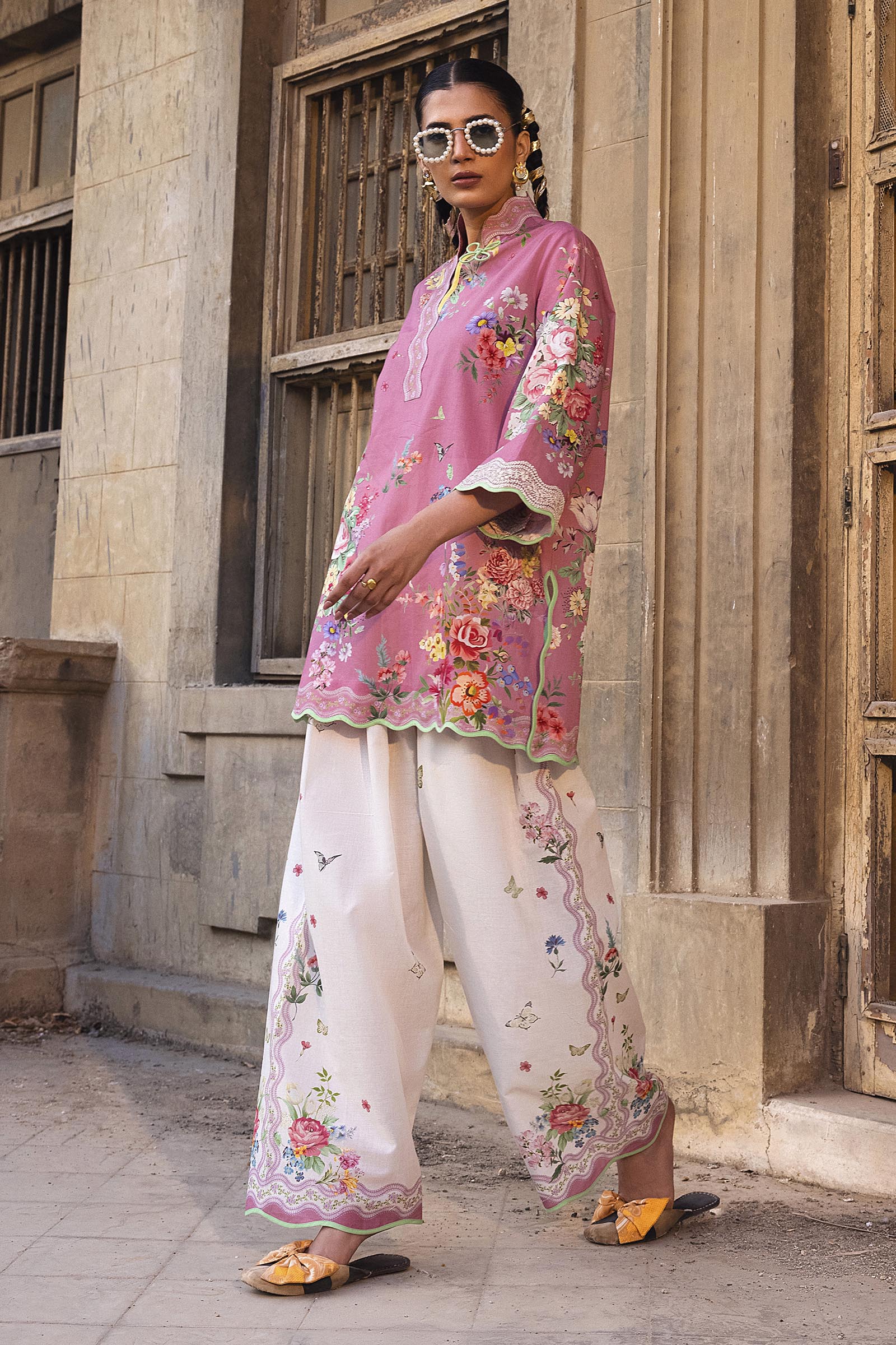 Unstitched 2 Piece Lawn Suit Main image