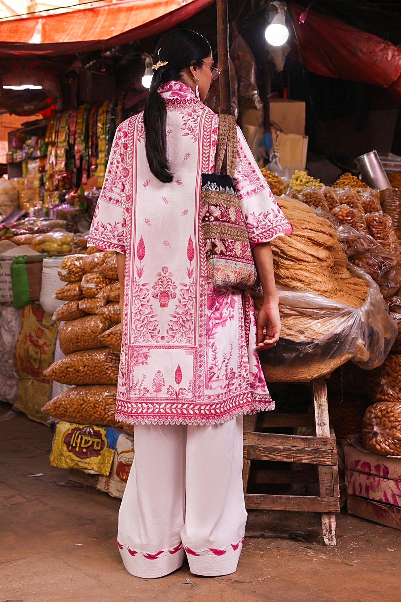 Unstitched 3 Piece Lawn Suit Secondary image