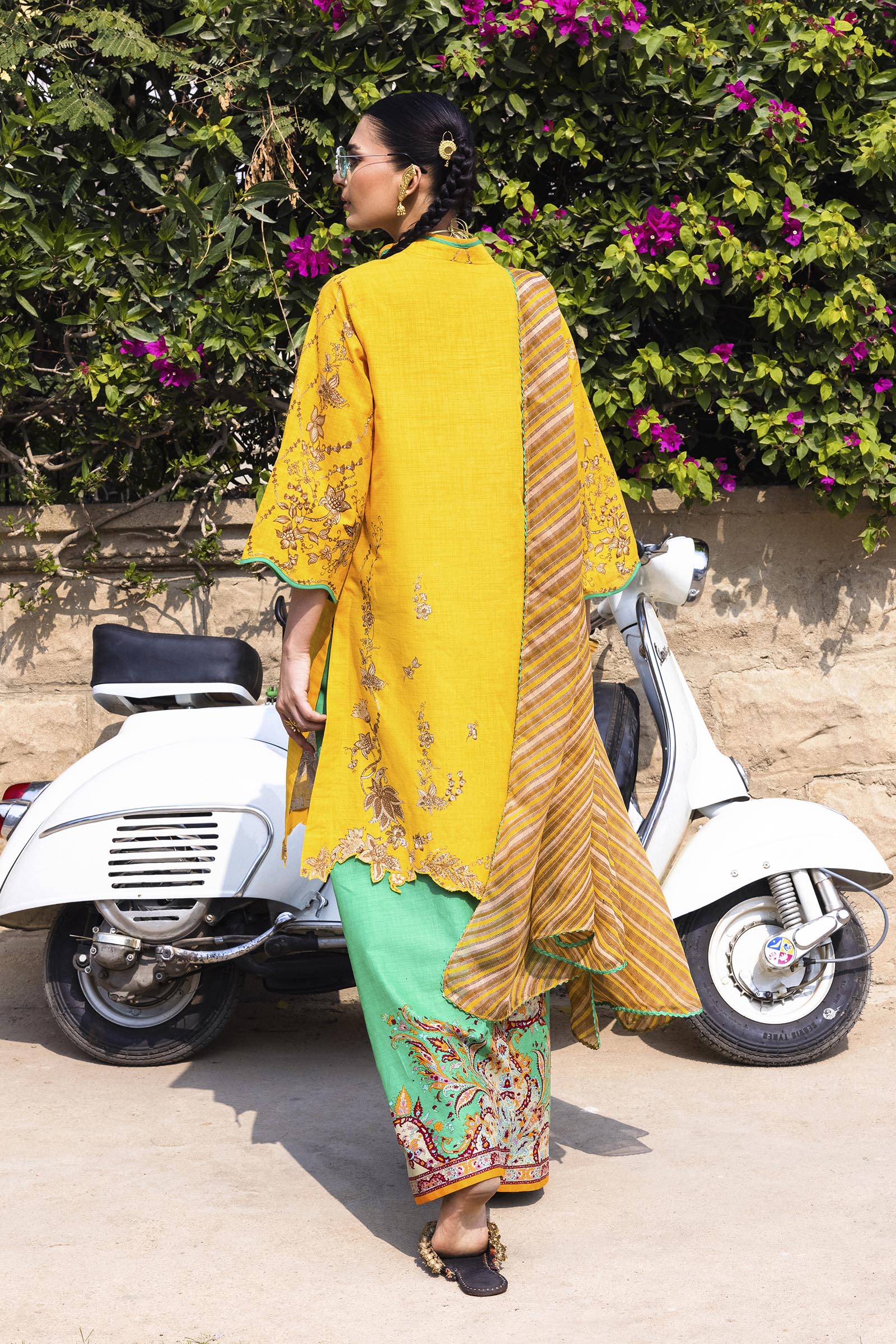 Unstitched 3 Piece Lawn Suit