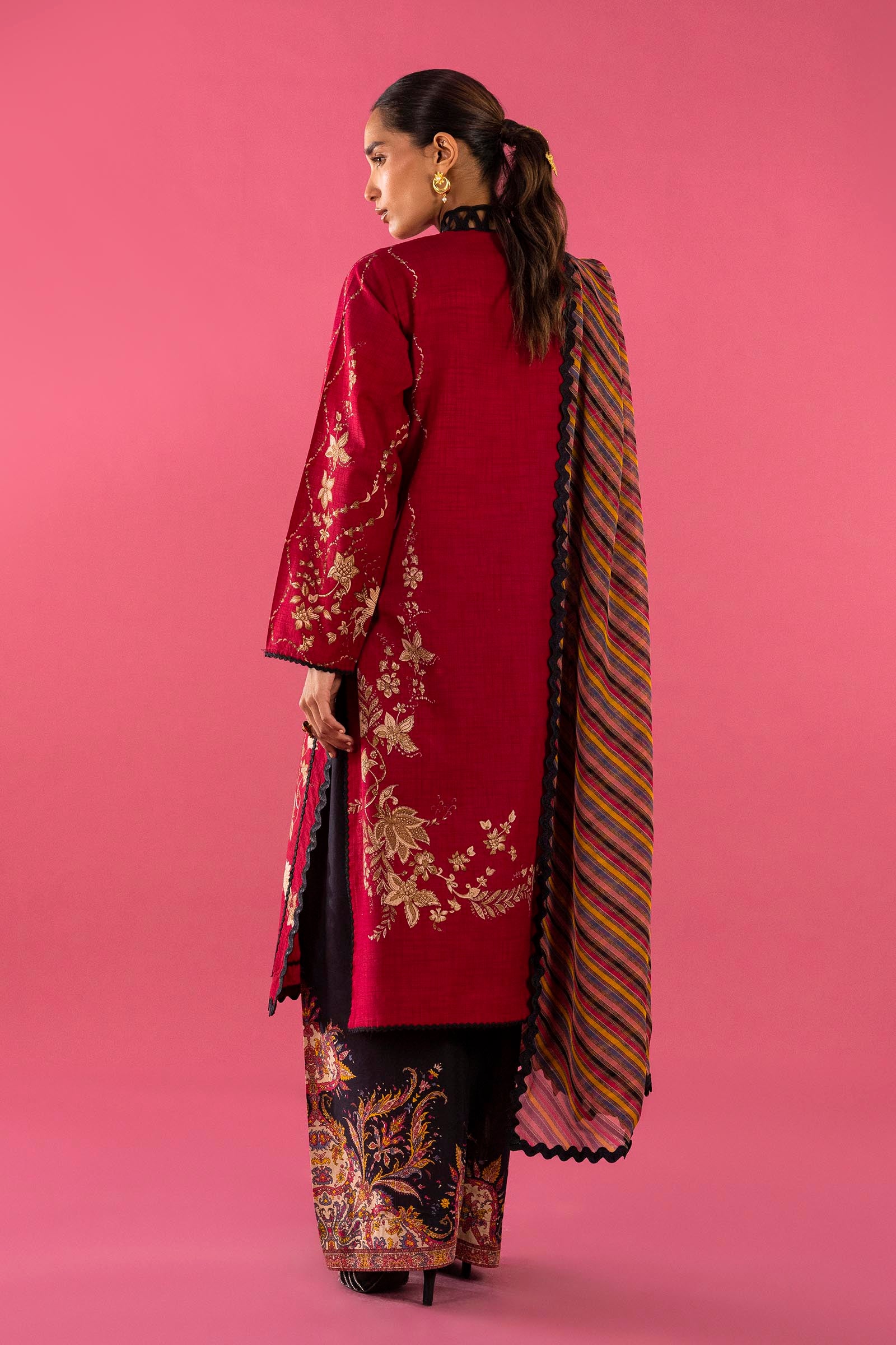 Unstitched 3 Piece Lawn Suit
