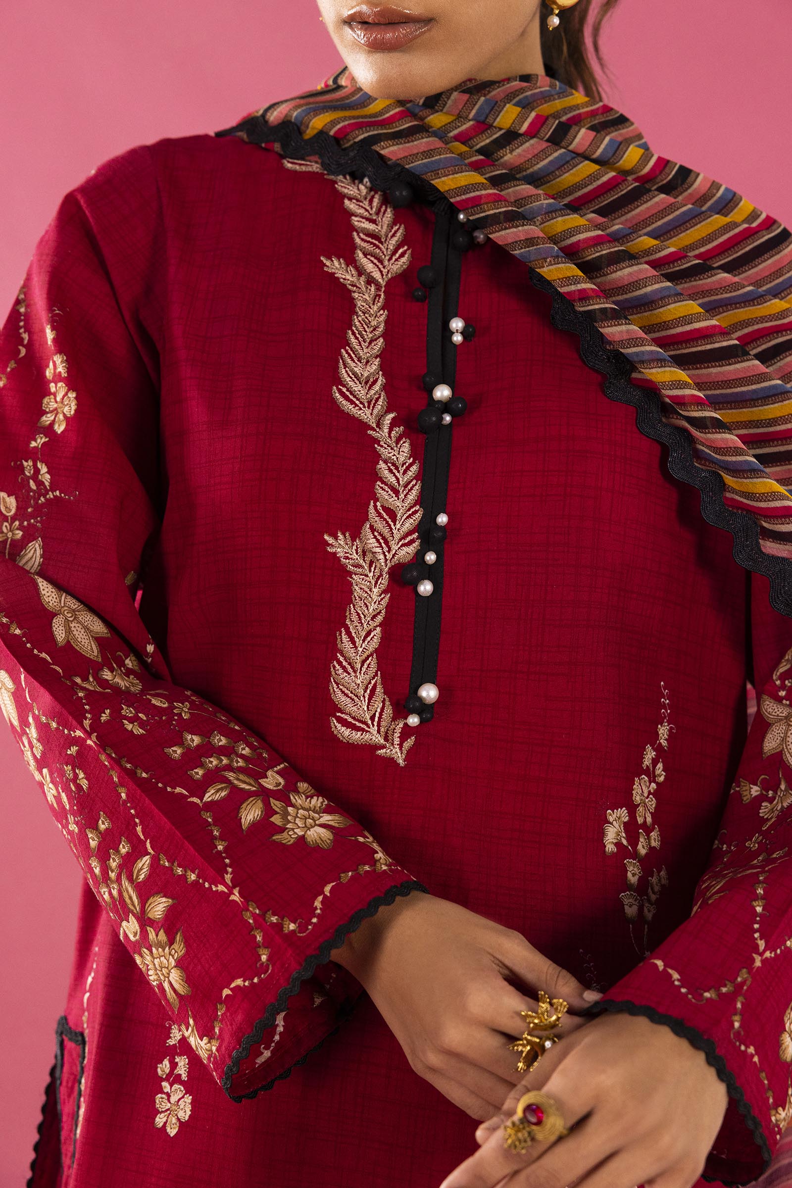 Unstitched 3 Piece Lawn Suit Secondary image