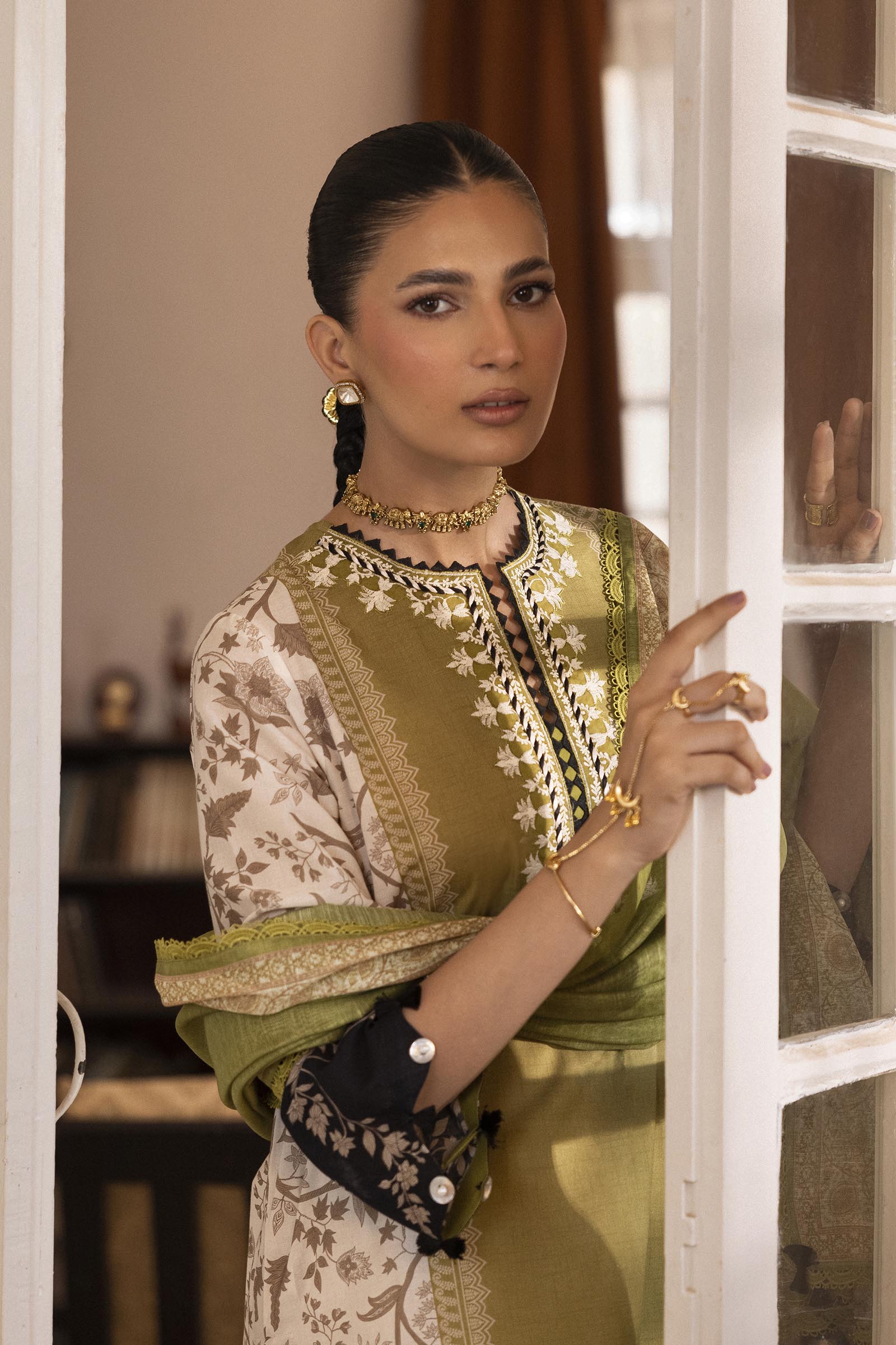 Unstitched 2 Piece Lawn Suit