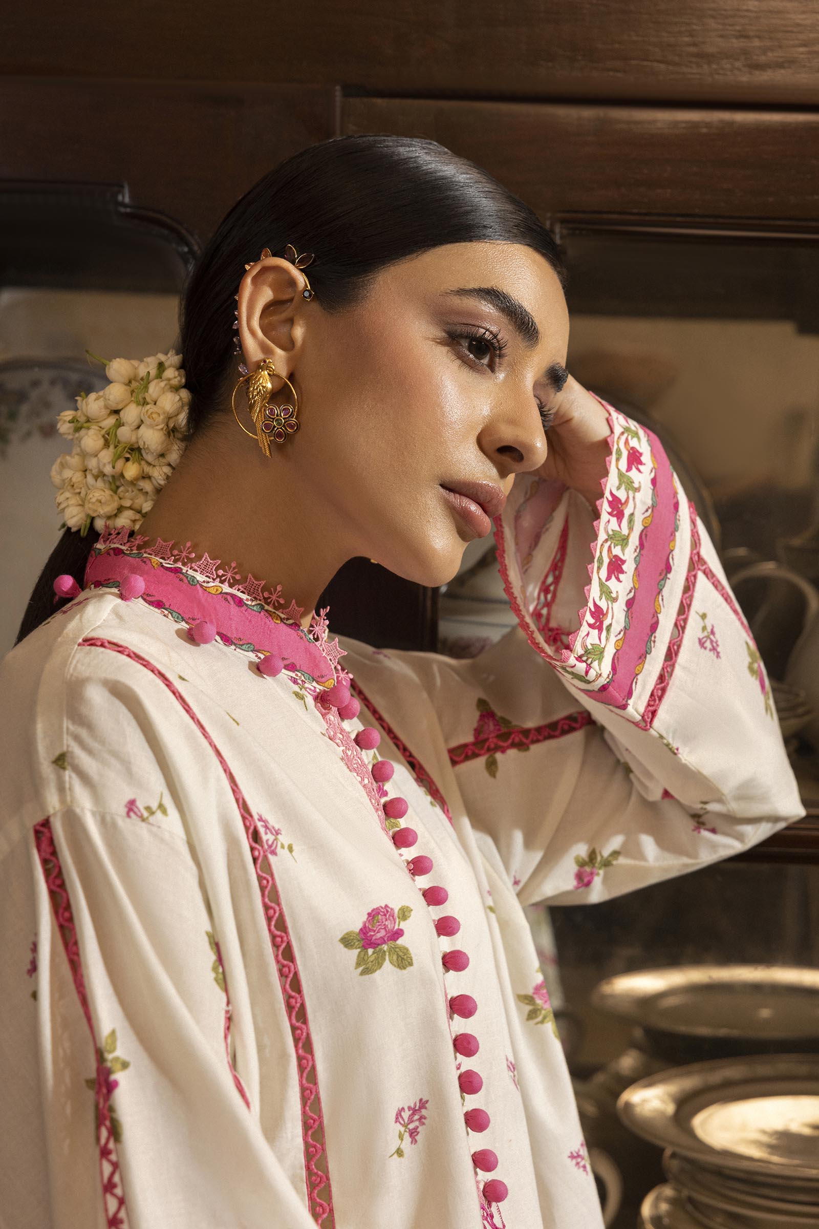 Unstitched 2 Piece Lawn Suit Secondary image