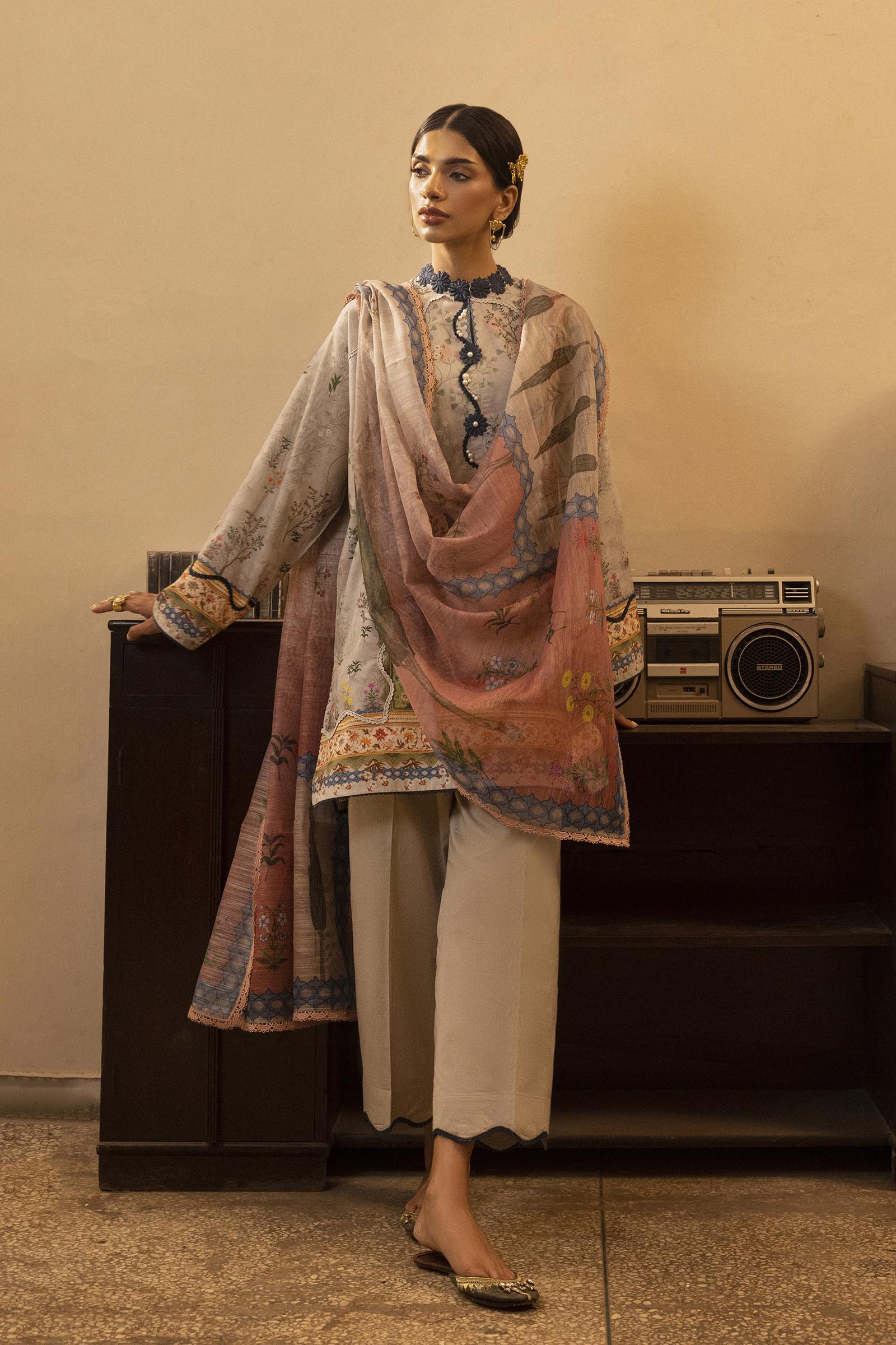 Unstitched 3 Piece Lawn Suit Secondary image