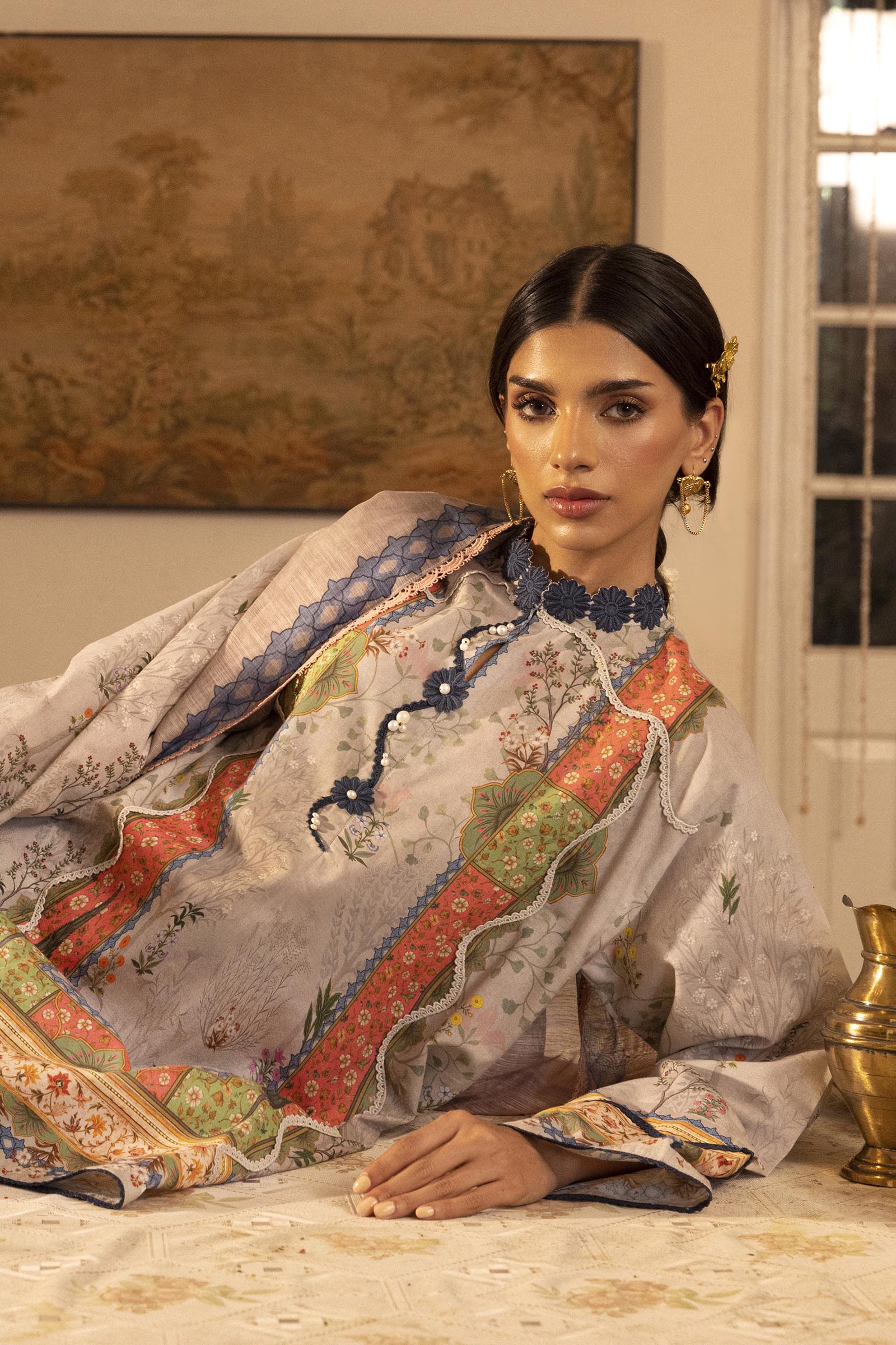 Unstitched 3 Piece Lawn Suit Secondary image