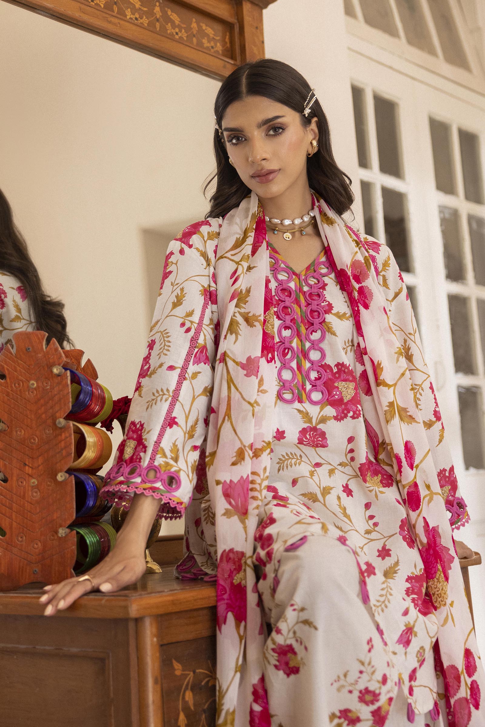 Unstitched 3 Piece Lawn Suit