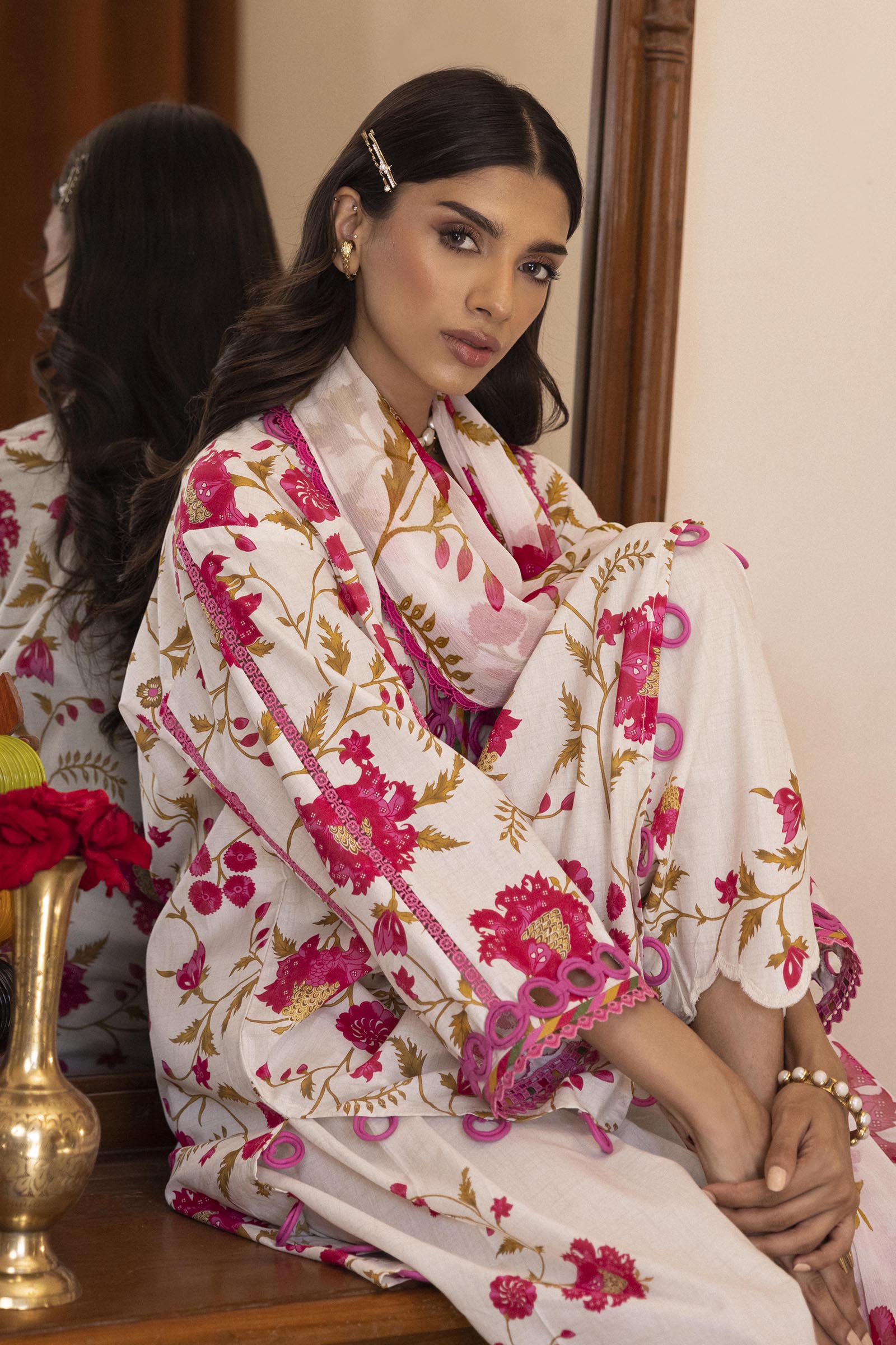 Unstitched 3 Piece Lawn Suit