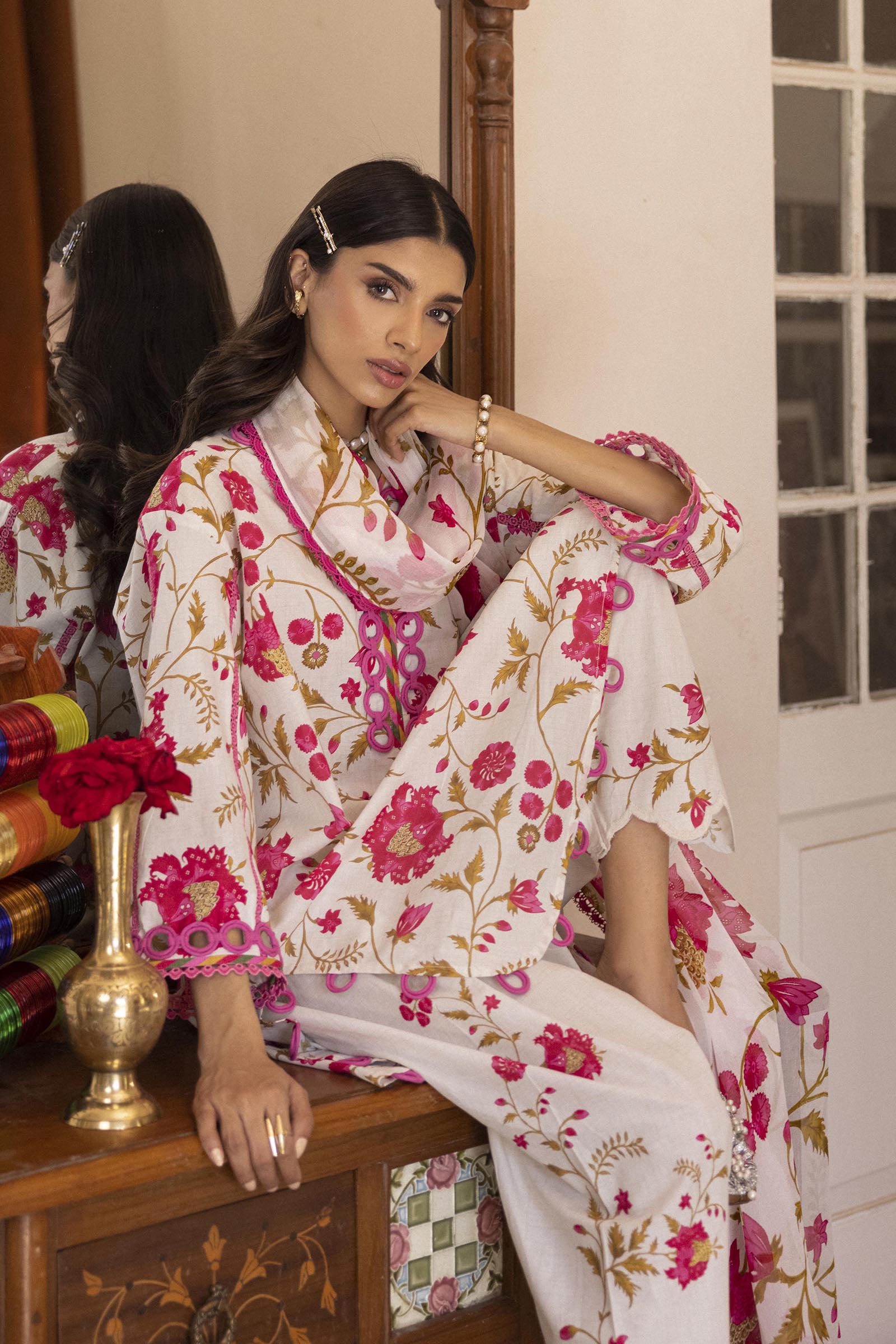 Unstitched 3 Piece Lawn Suit