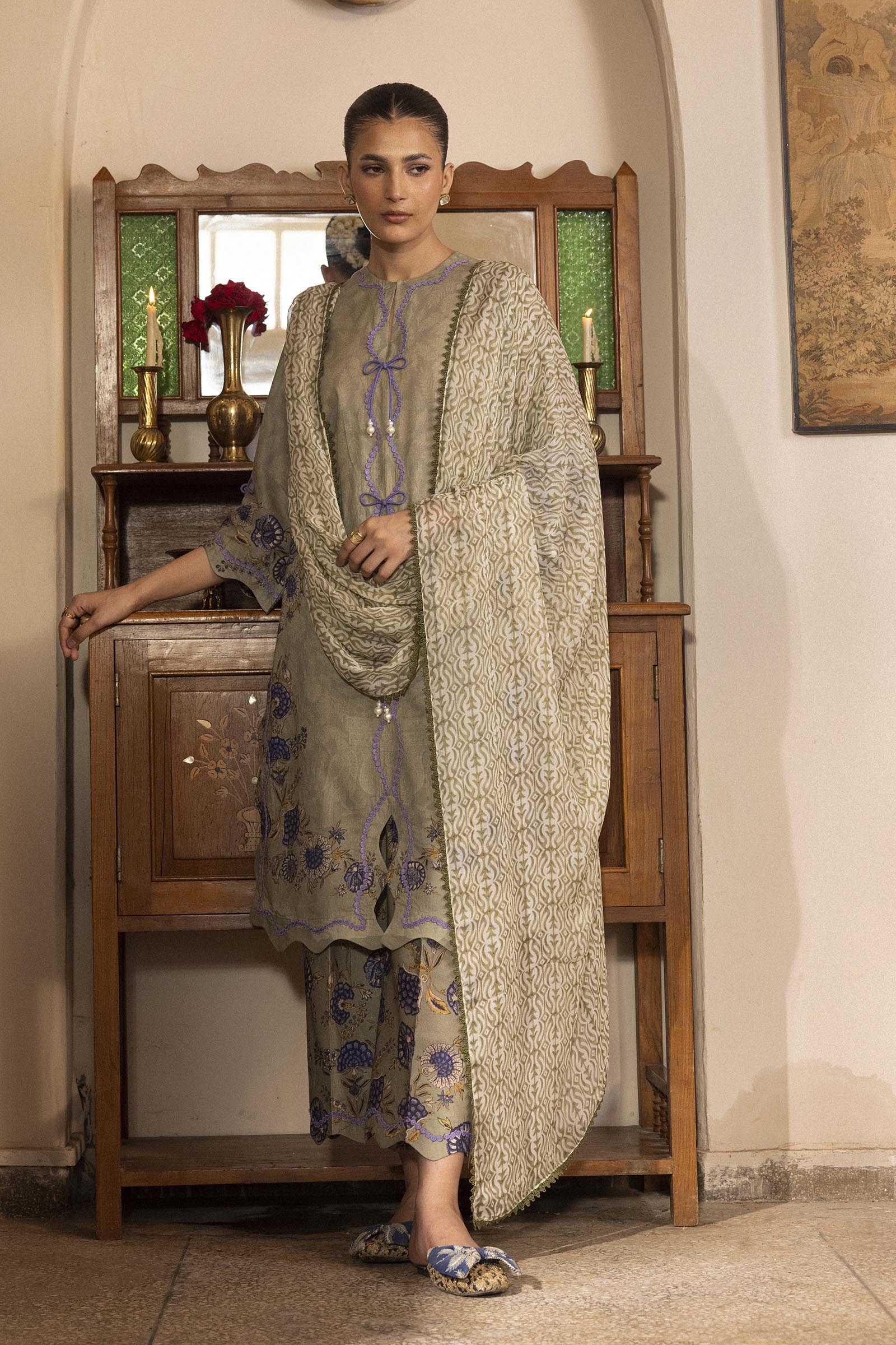Sana Safinaz Unstitched 3 Piece Lawn Suit, view 1