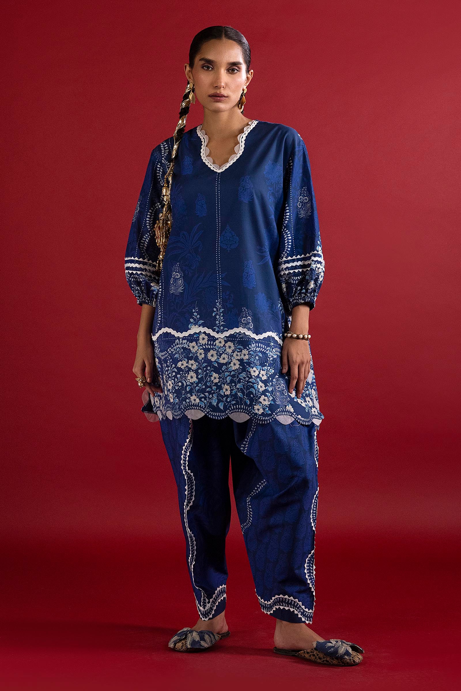 Sana Safinaz Unstitched 2 Piece Lawn Suit, view 1