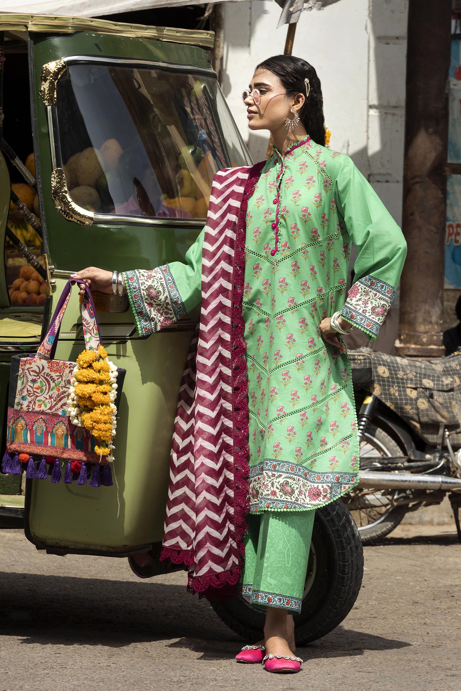 Unstitched Printed 3 Piece Lawn Suit Main image