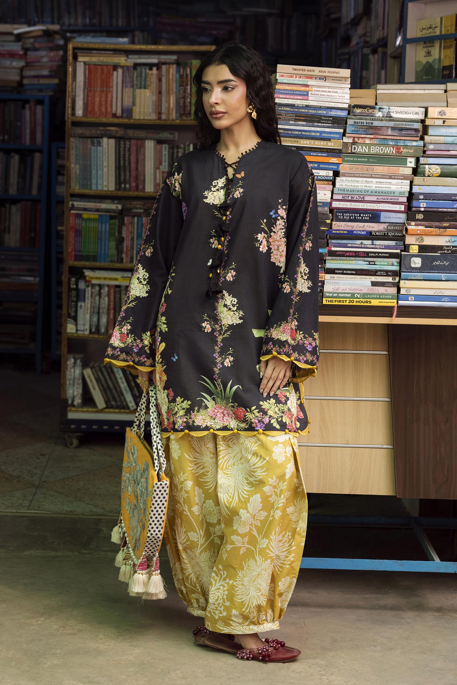 Unstitched Printed 2 Piece Lawn Suit Main image