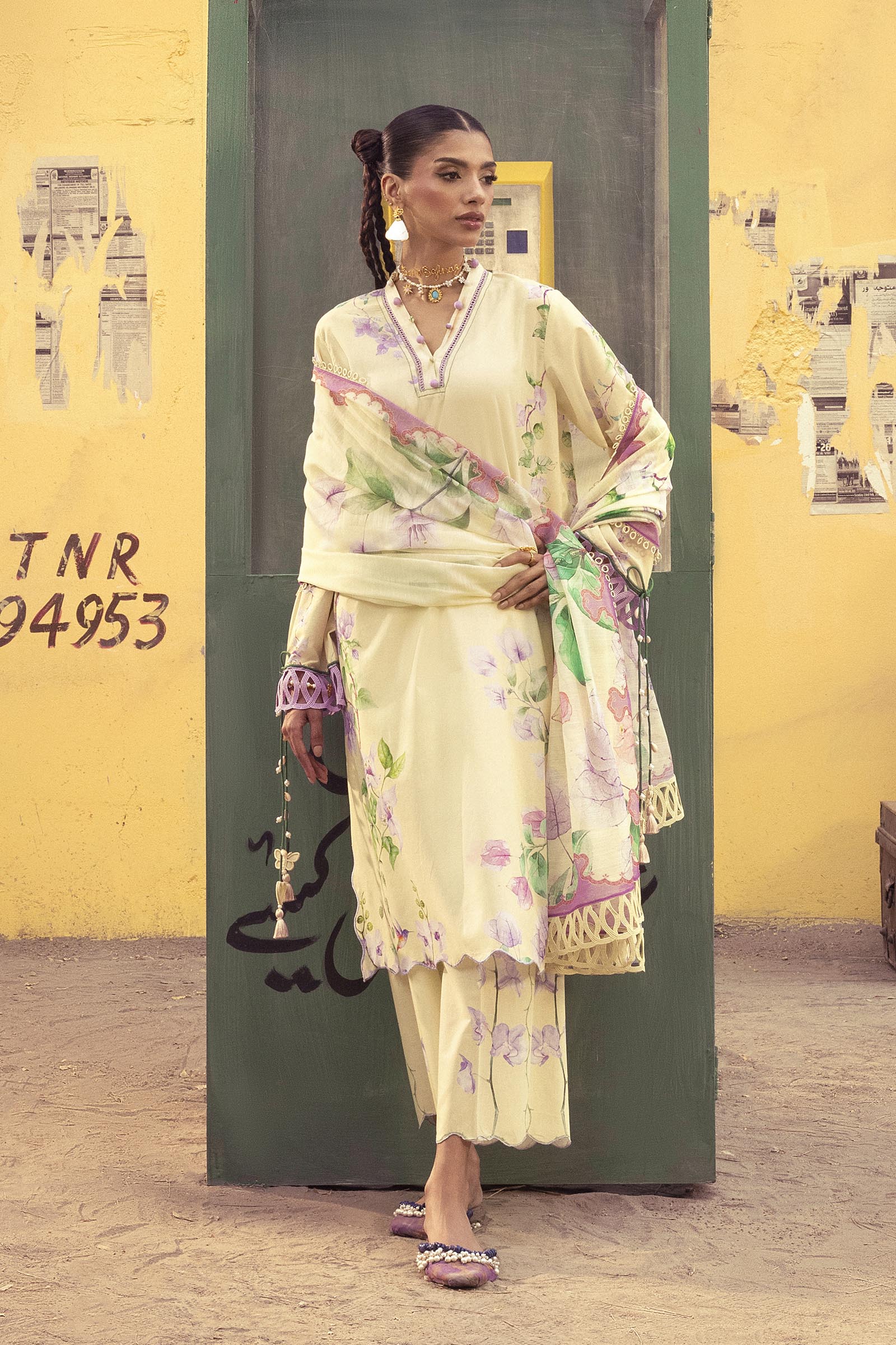 Unstitched Printed 3 Piece Lawn Suit Secondary image