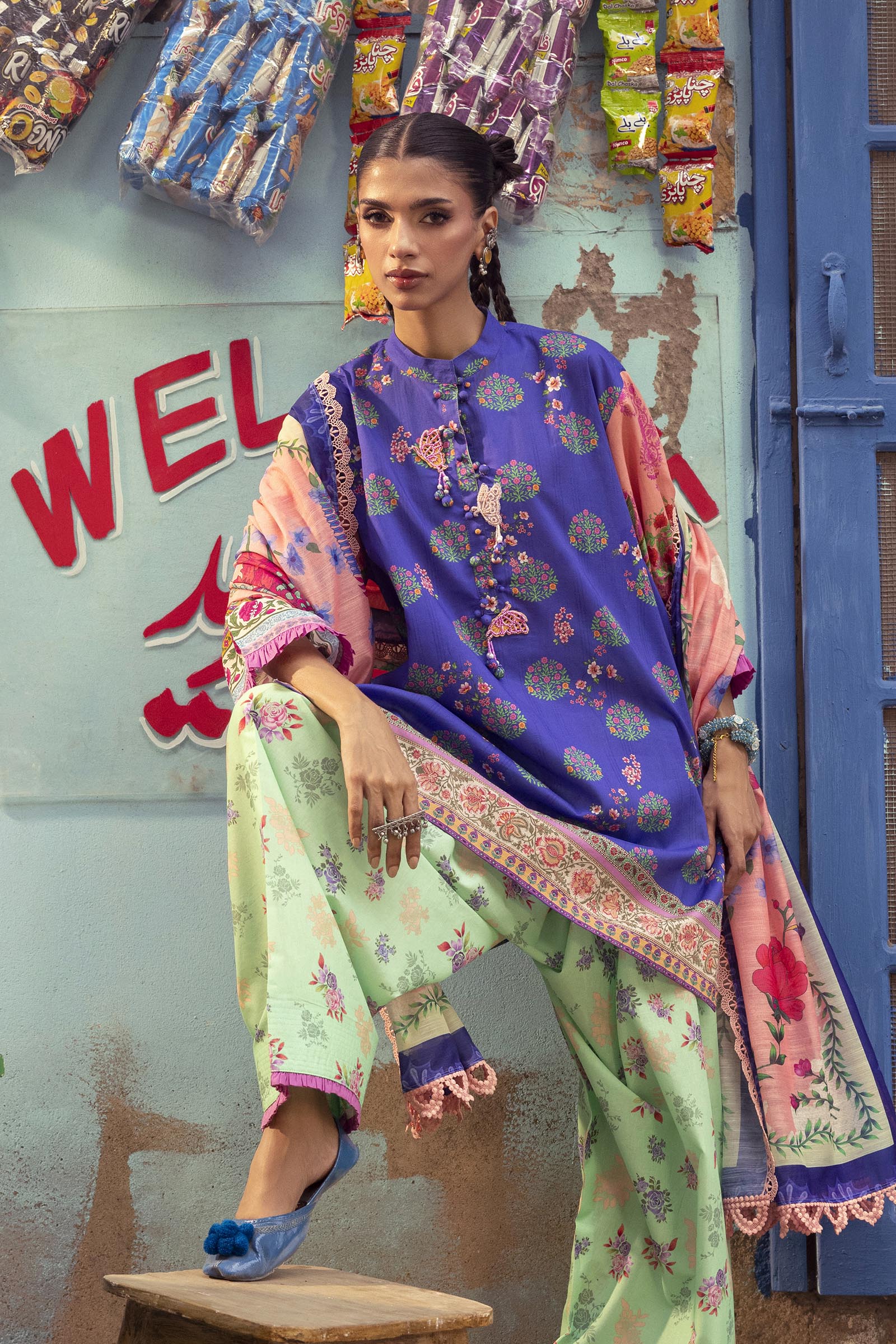 Unstitched Printed 3 Piece Lawn Suit Secondary image