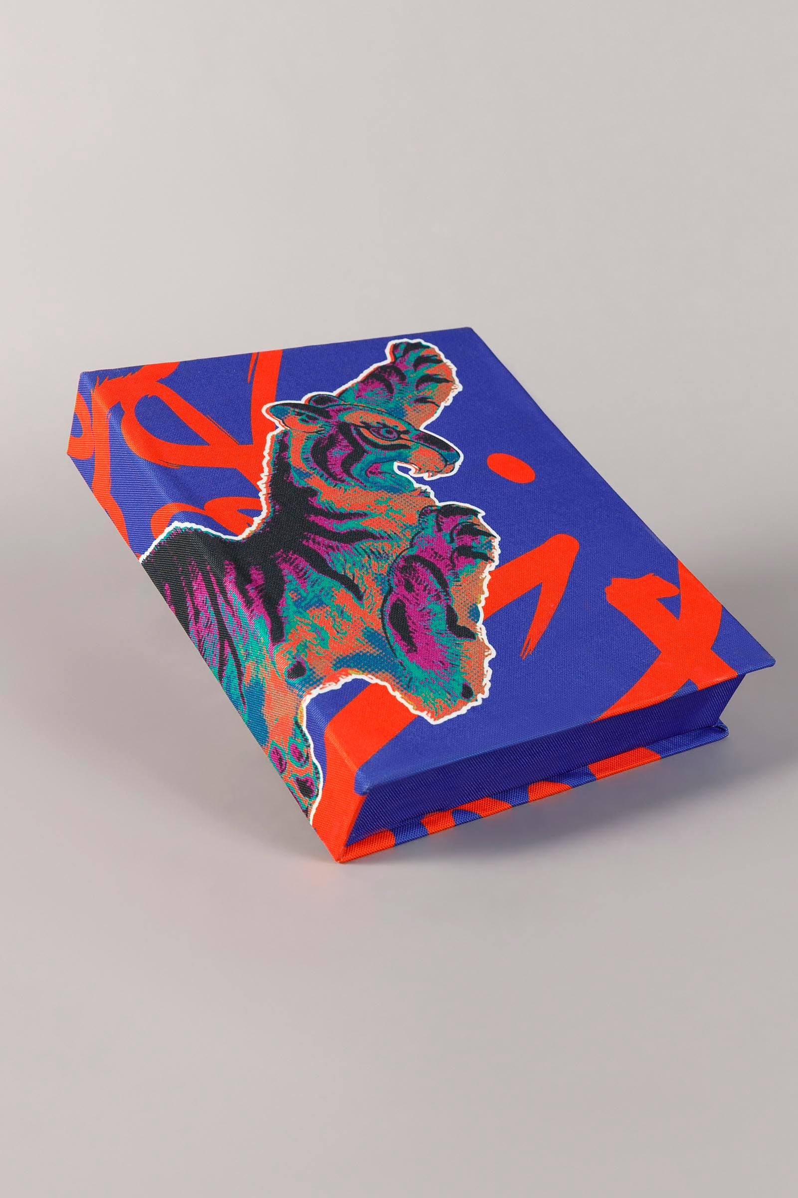 Tidal Chapter Dummy Book (Medium) Main image