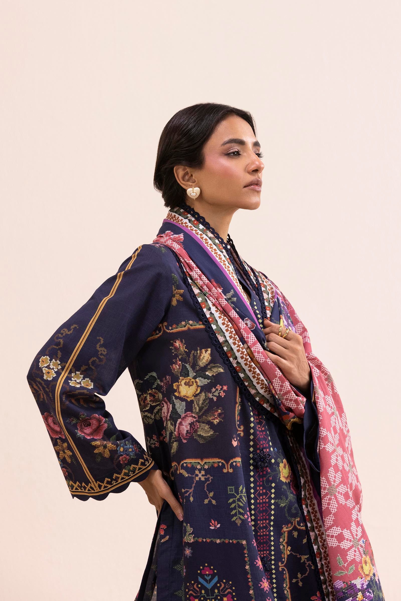 Unstitched 3 Piece Lawn Suit Secondary image