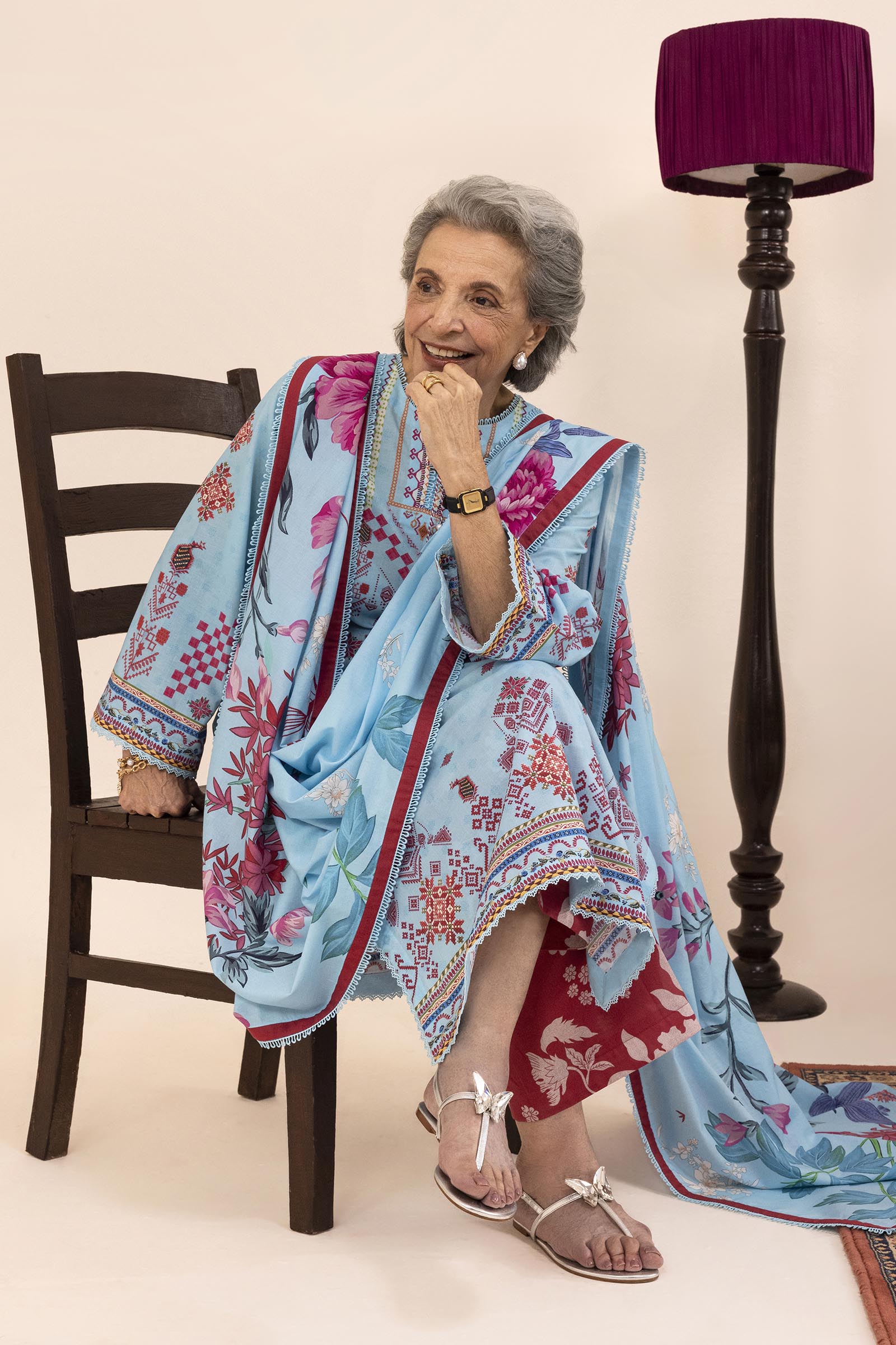 Unstitched 3 Piece Lawn Suit Secondary image