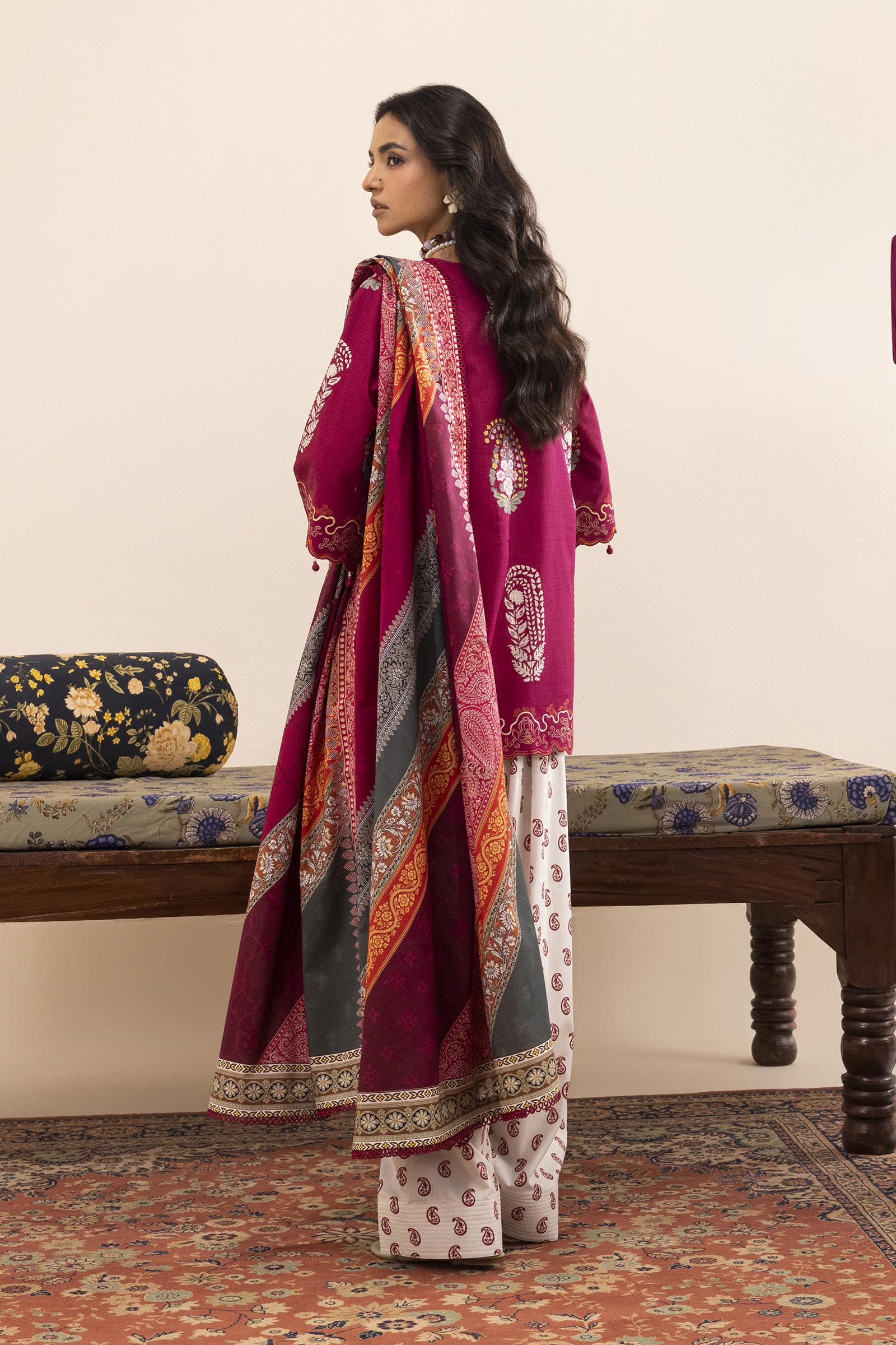 Unstitched 3 Piece Lawn Suit Secondary image
